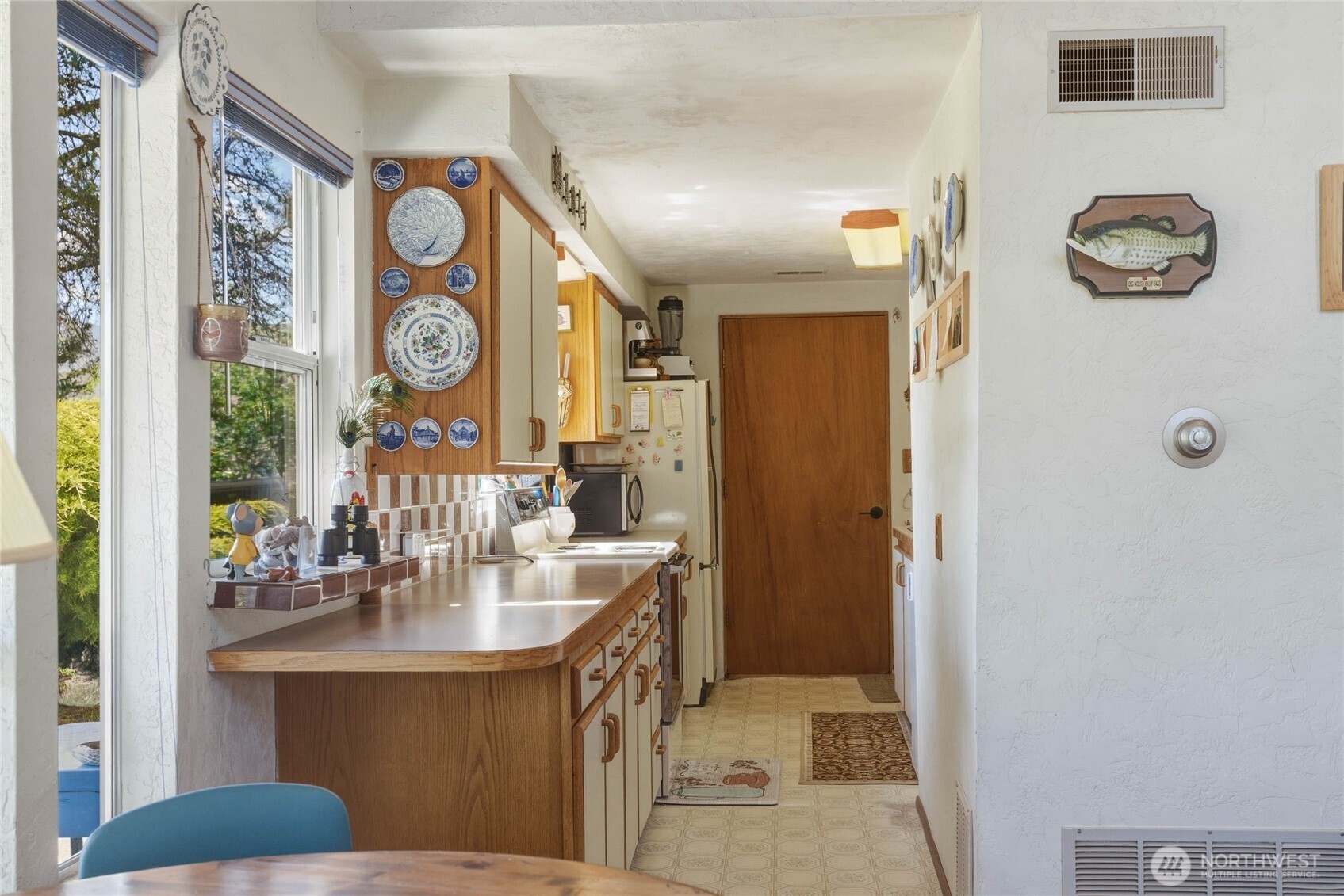 245 Lakeview Avenue , Orondo, WA 98843