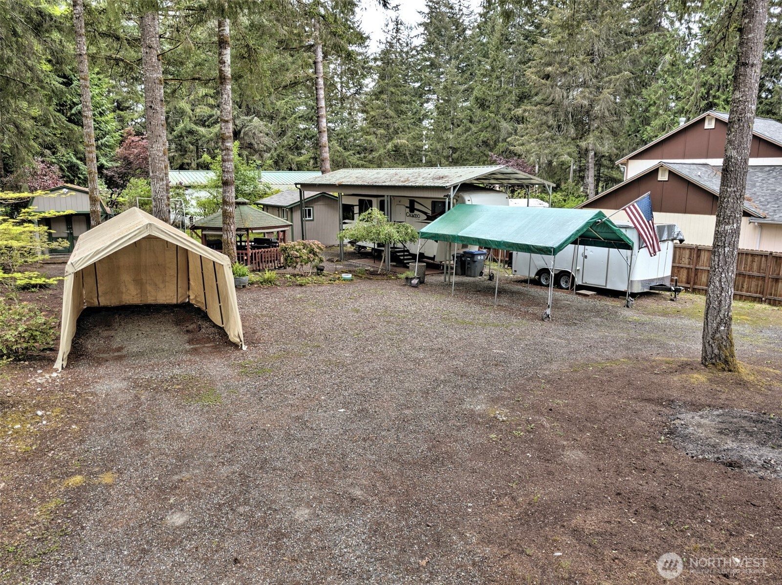 1261 E Lakeshore Drive W, Shelton, WA 98584