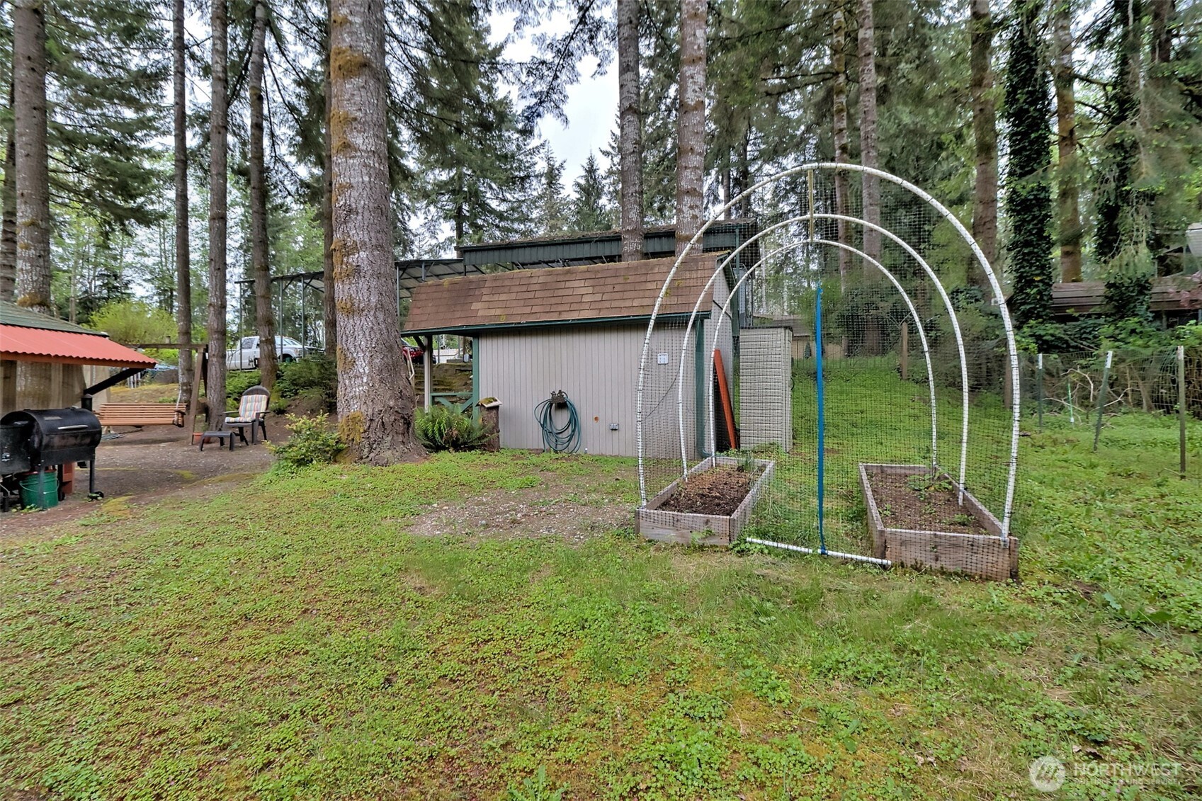 1261 E Lakeshore Drive W, Shelton, WA 98584