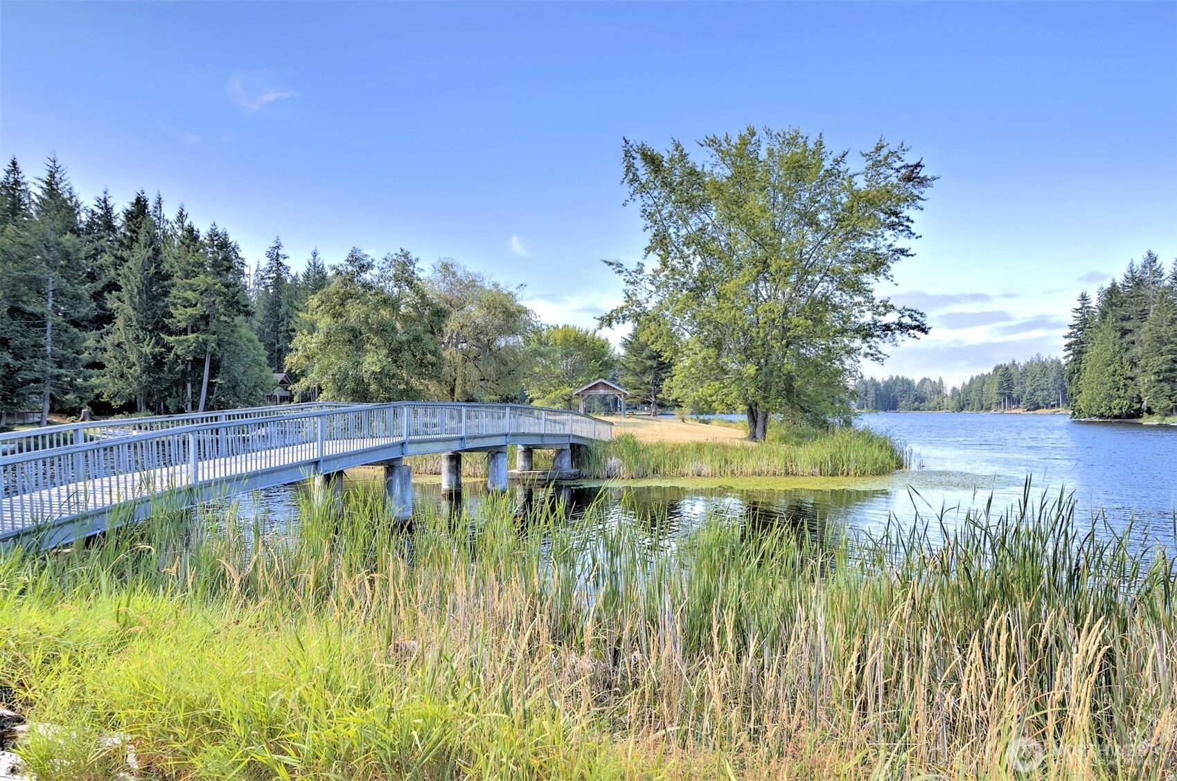 1261 E Lakeshore Drive W, Shelton, WA 98584