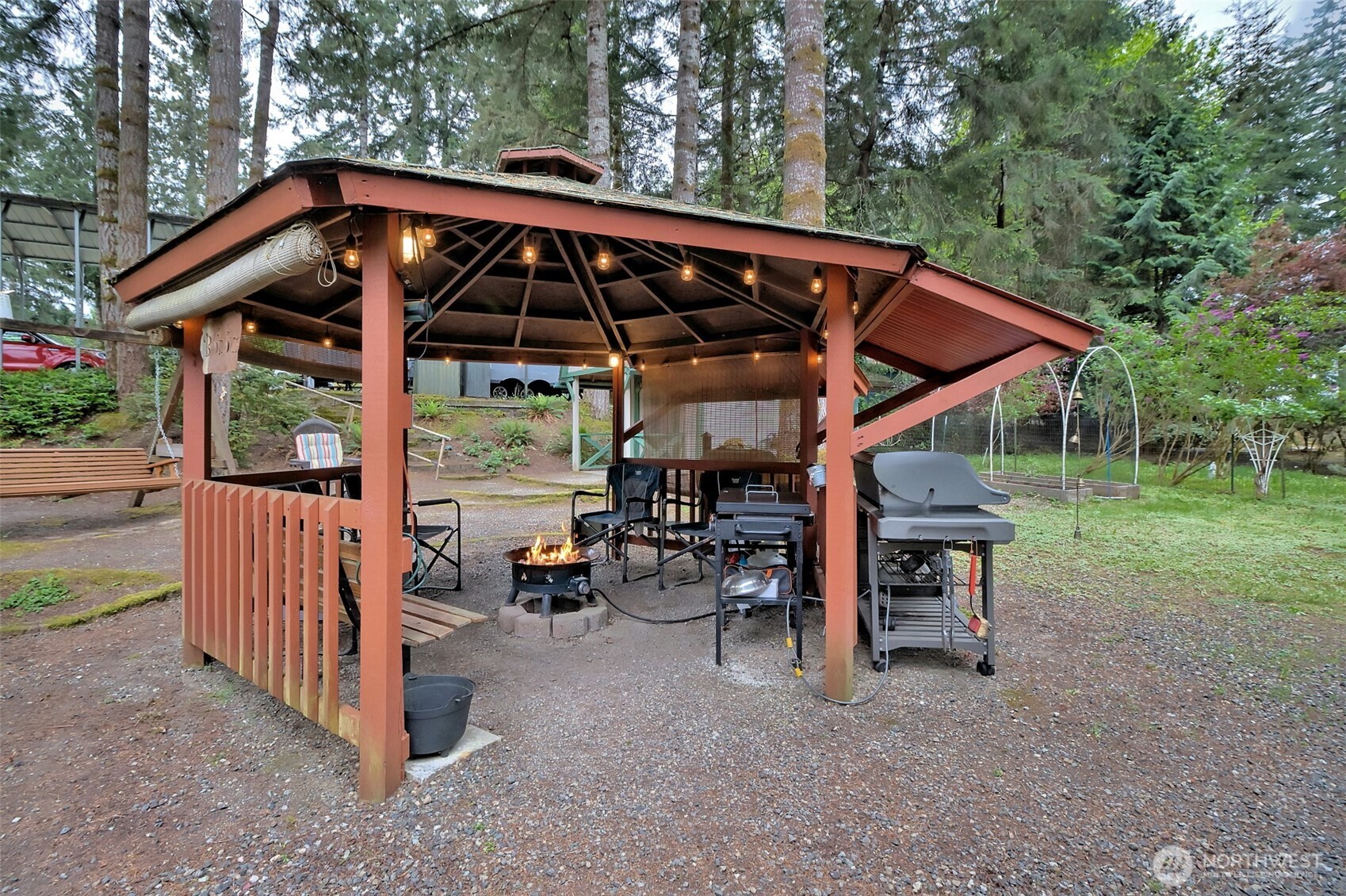 1261 E Lakeshore Drive W, Shelton, WA 98584