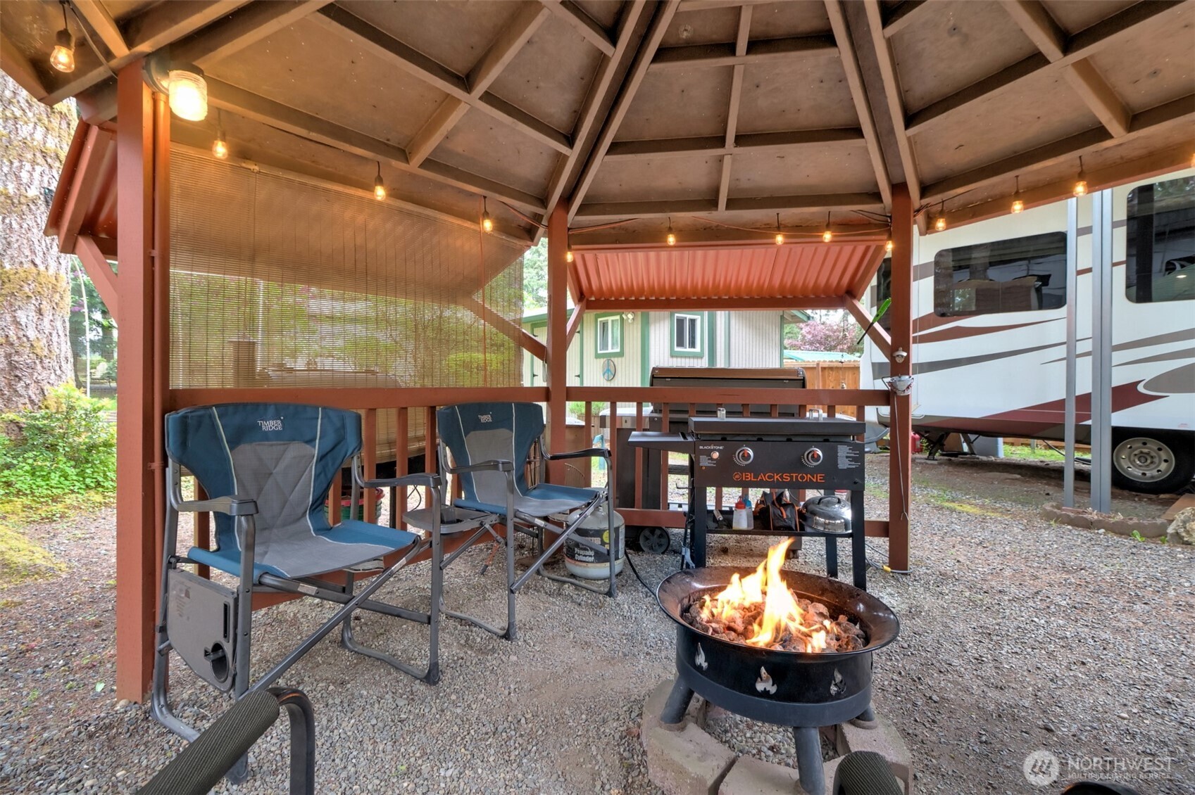 1261 E Lakeshore Drive W, Shelton, WA 98584