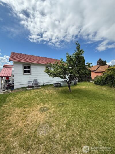 12 Dewberry Avenue W, Omak, WA 98841 - Photo 4