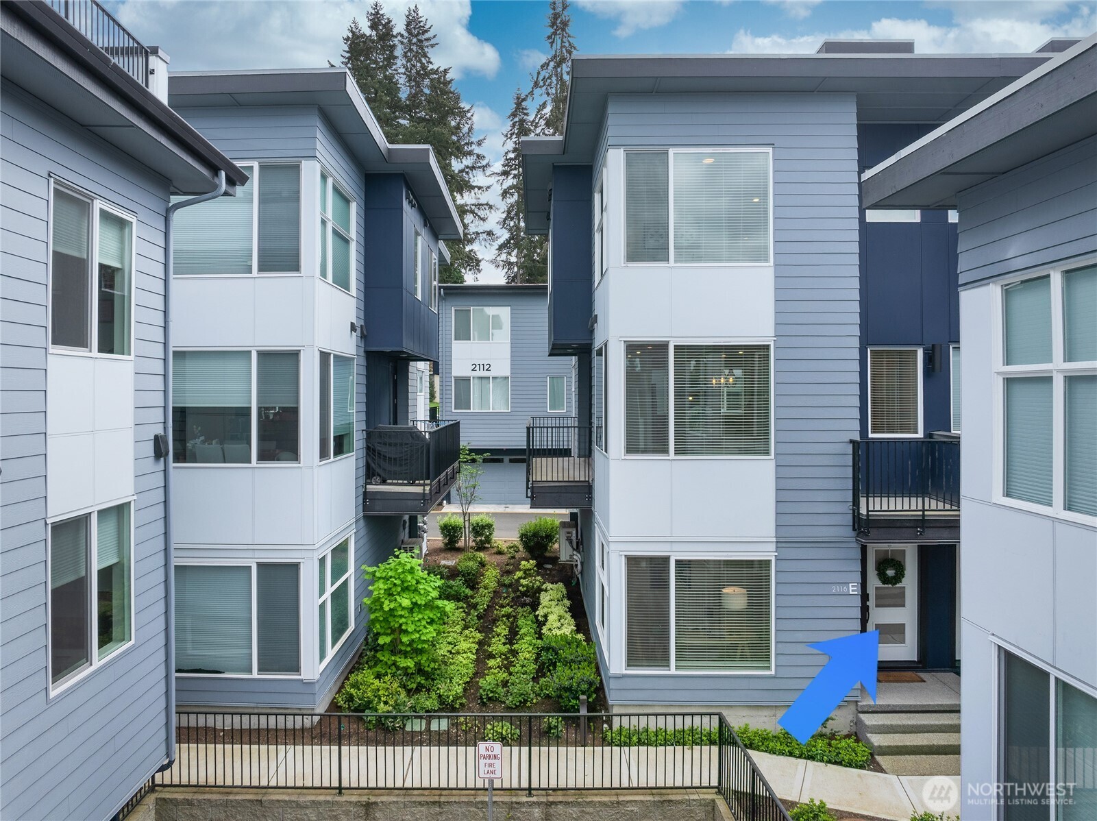 2116 N 147th St #E, Shoreline, WA 98133-6753