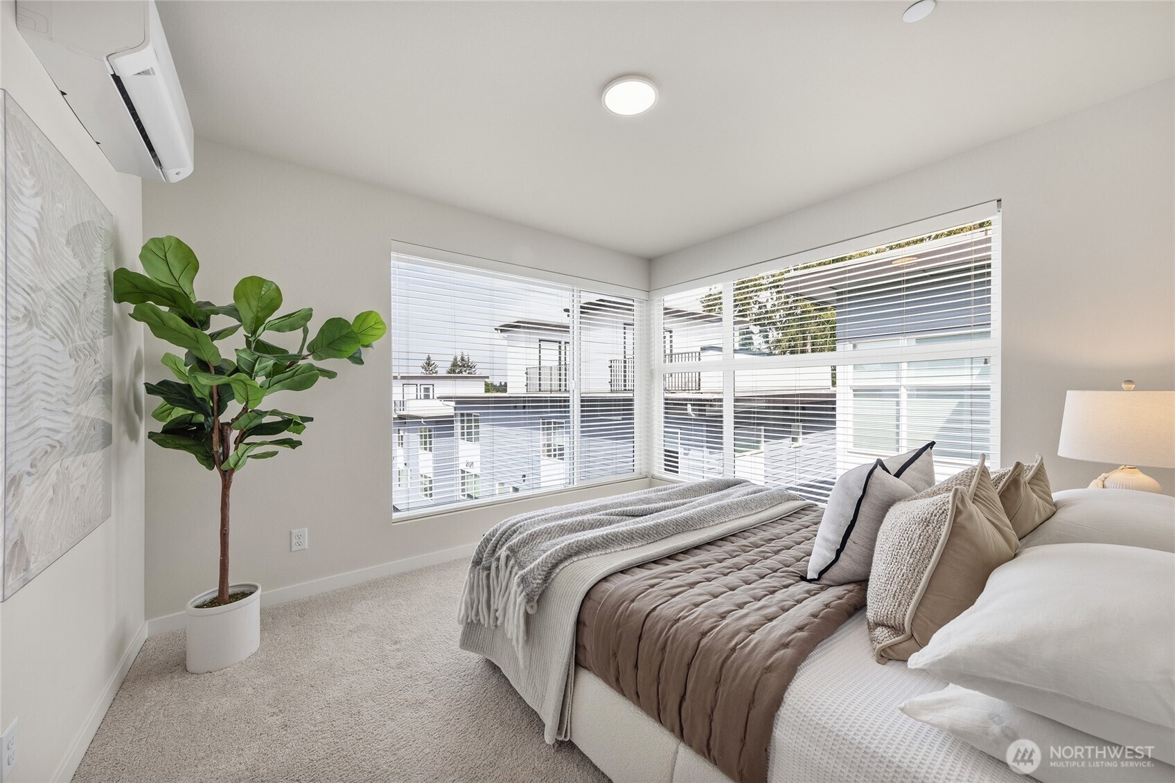 2116 N 147th St #E, Shoreline, WA 98133-6753