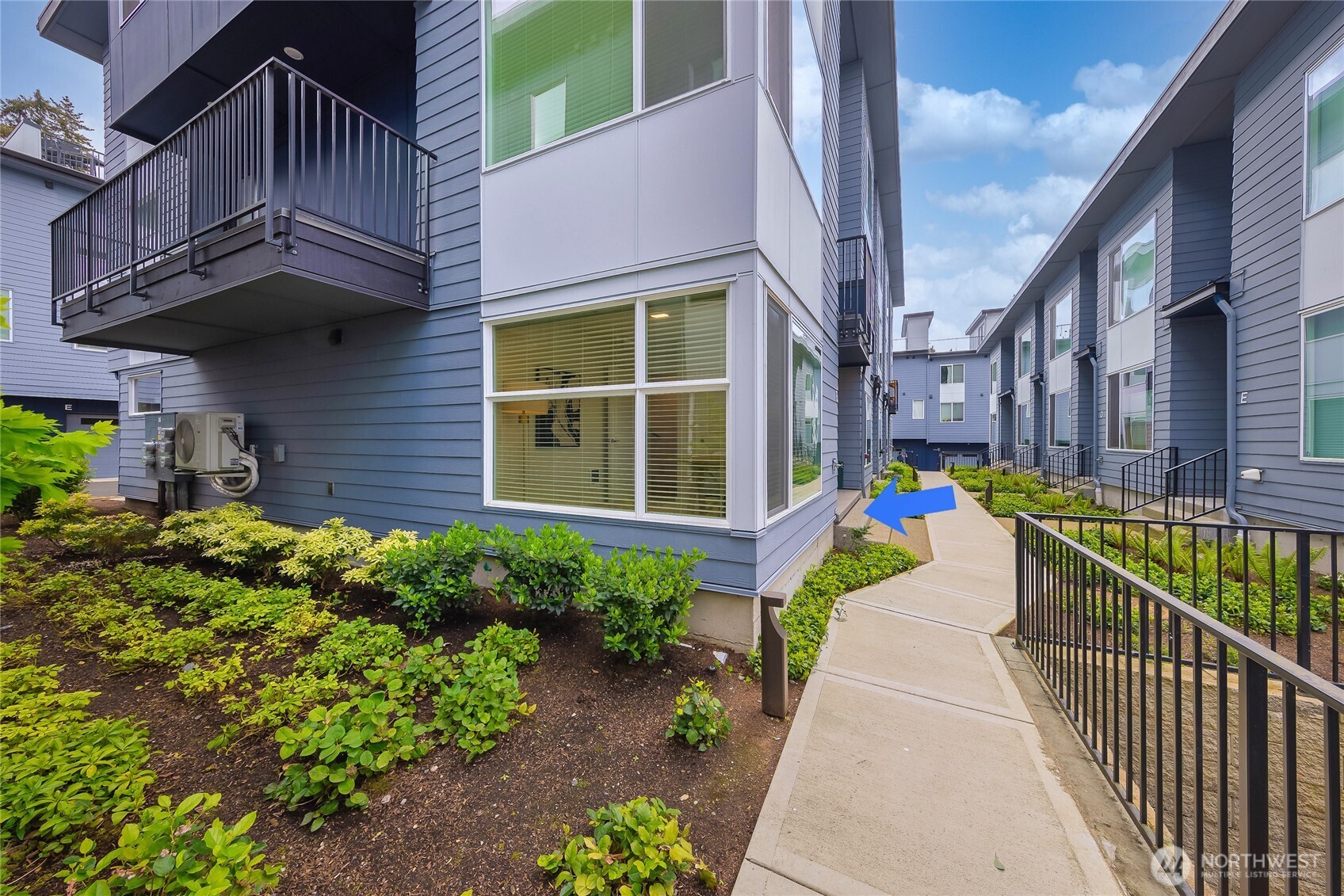 2116 N 147th St #E, Shoreline, WA 98133-6753