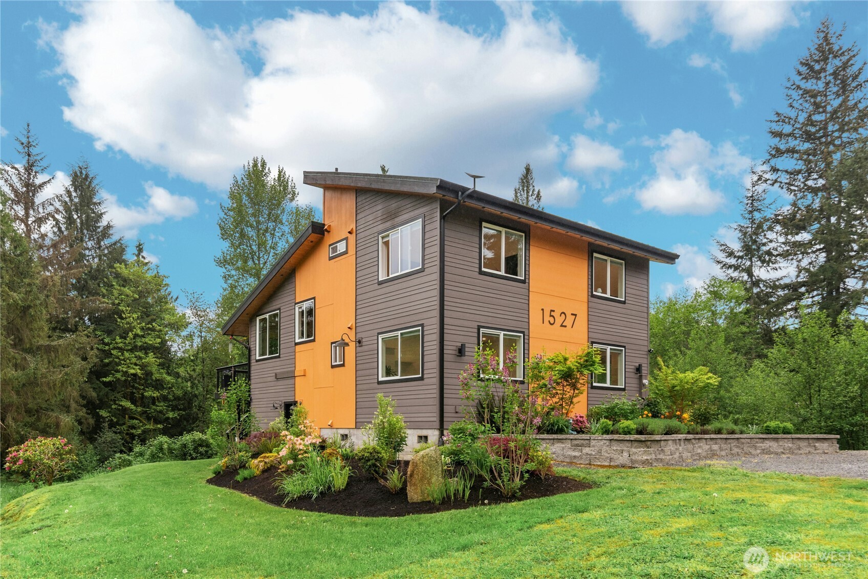 1527 Newberg Road , Snohomish, WA 98290