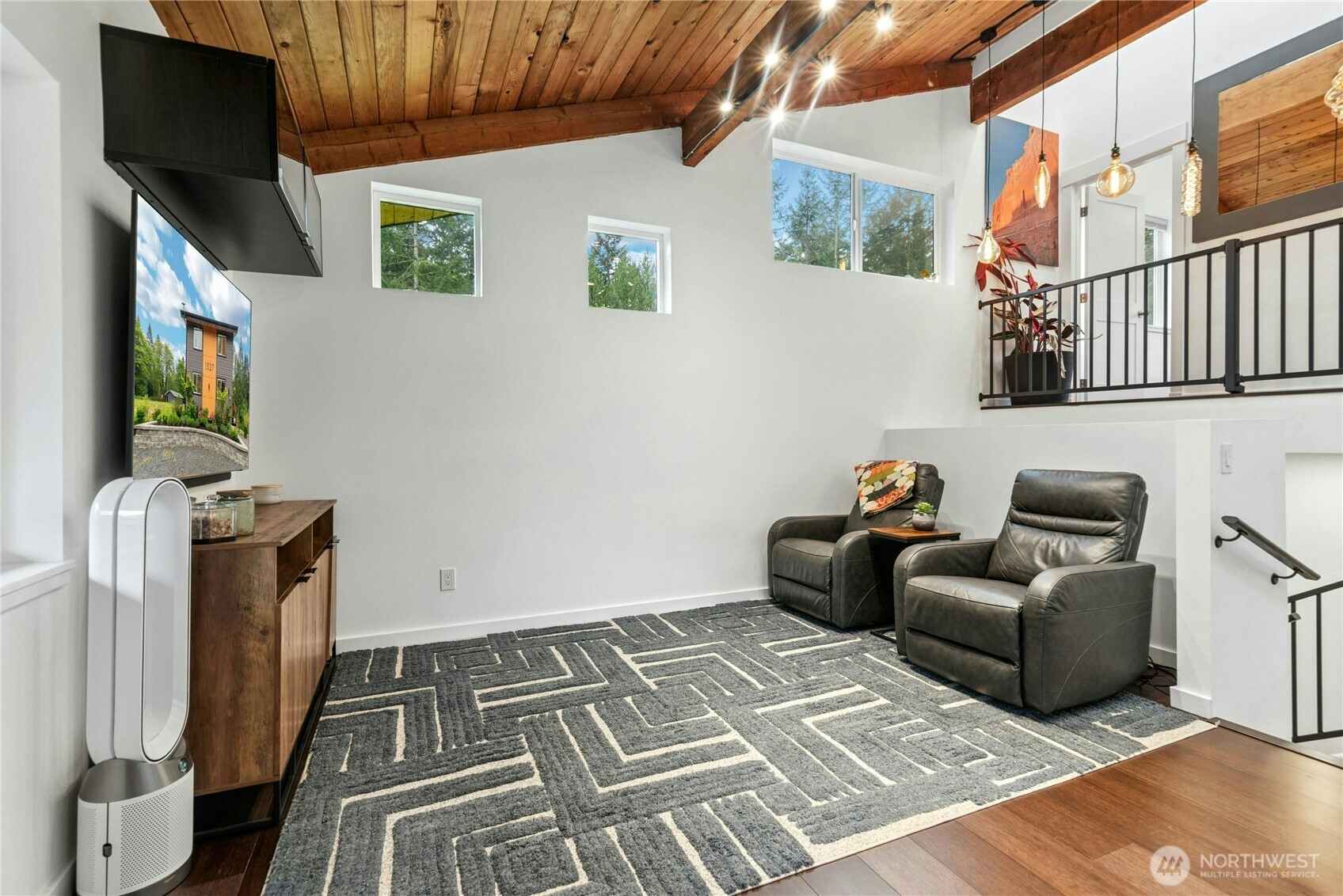 1527 Newberg Road , Snohomish, WA 98290