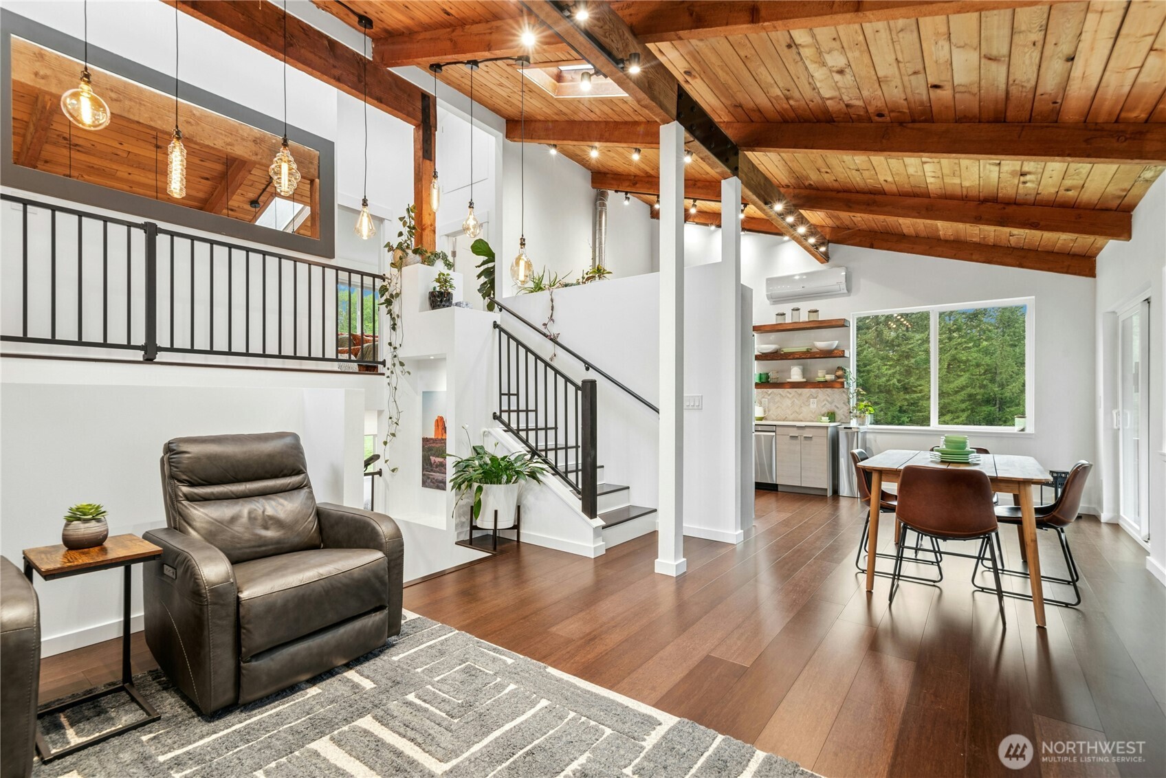 1527 Newberg Road , Snohomish, WA 98290