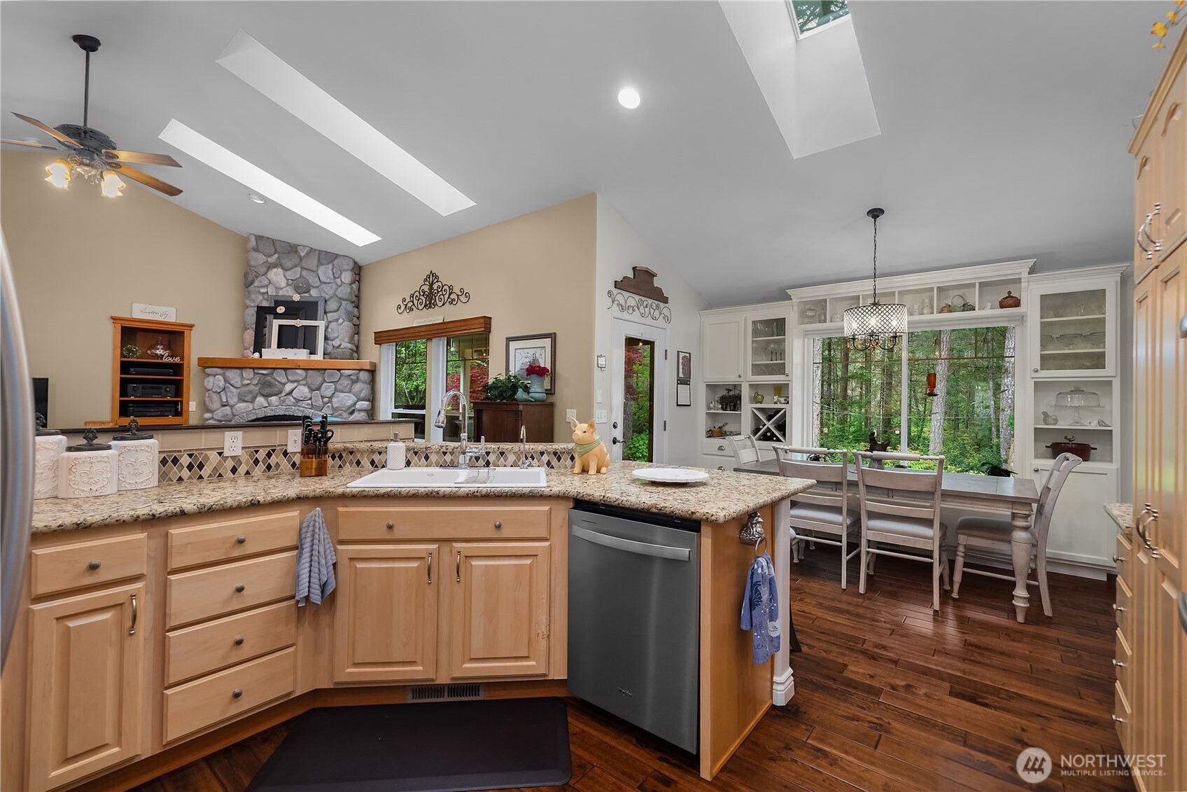 280 E Ann Arbor Drive , Shelton, WA 98584