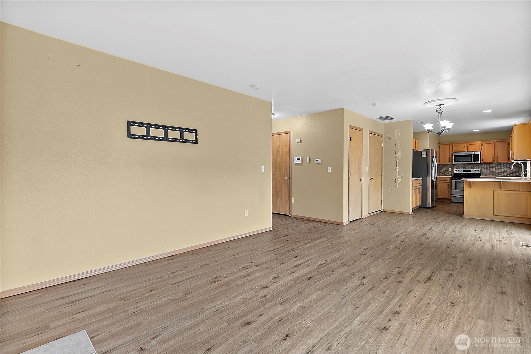 1324 E 181st Street Ct E, Spanaway, WA 98387
