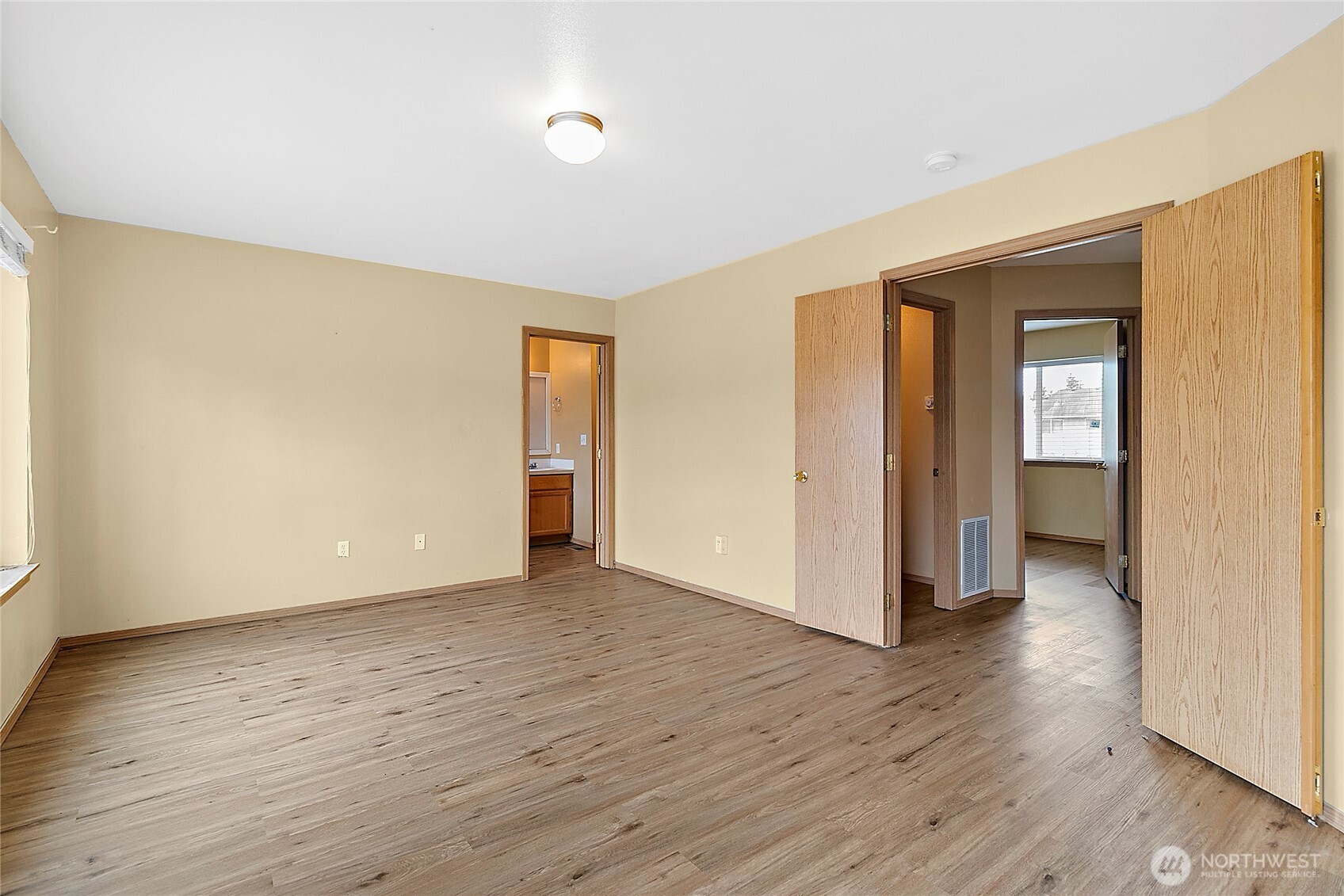 1324 E 181st Street Ct E, Spanaway, WA 98387