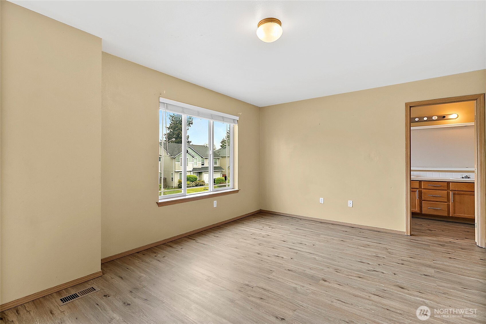 1324 E 181st Street Ct E, Spanaway, WA 98387