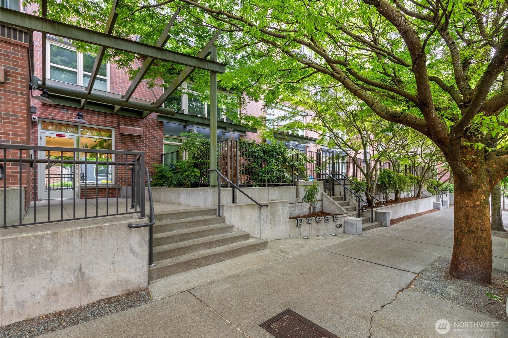 1620 Belmont Avenue #121, Seattle, WA 98122