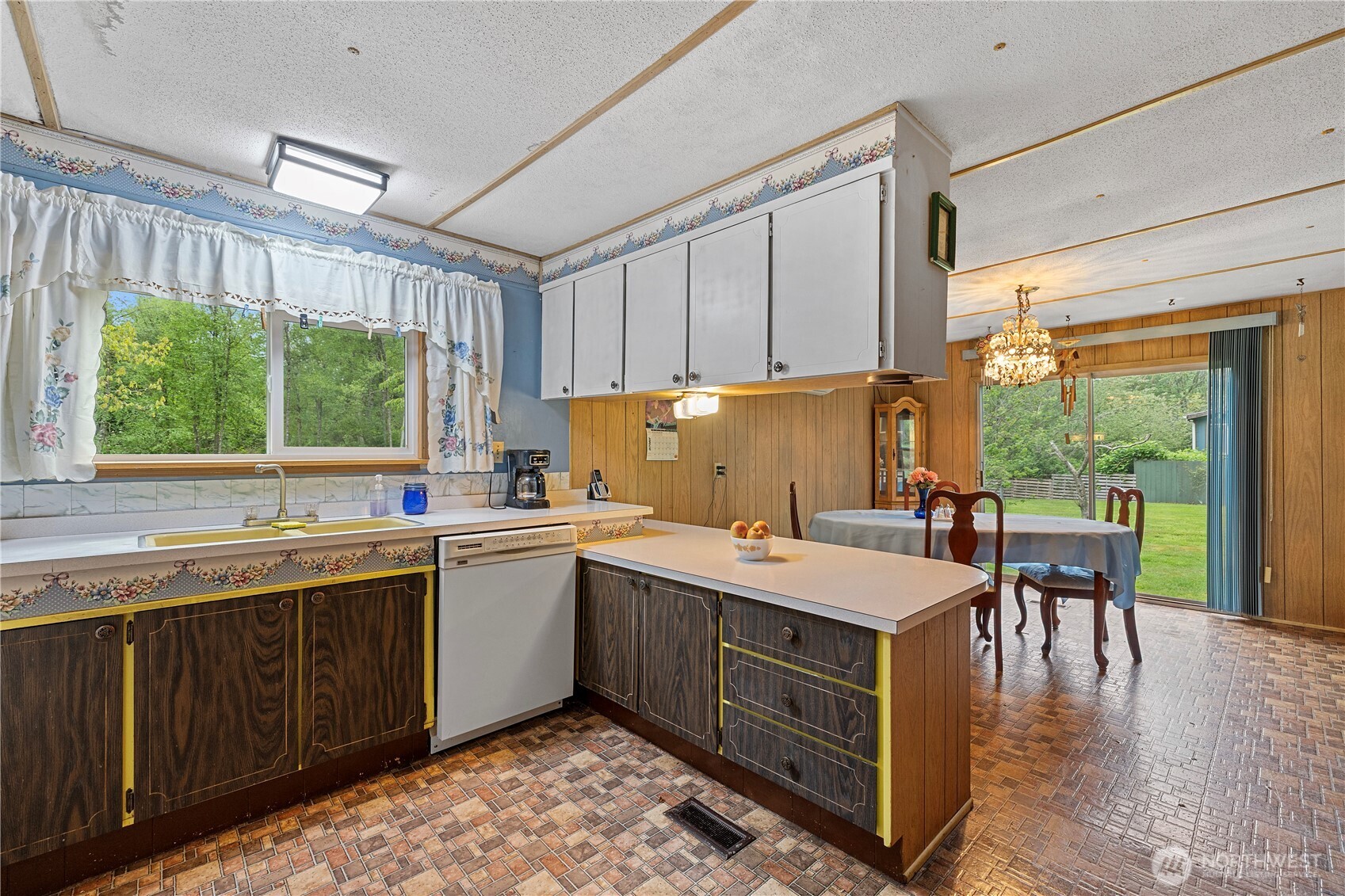 12502 99th Avenue NE, Arlington, WA 98223