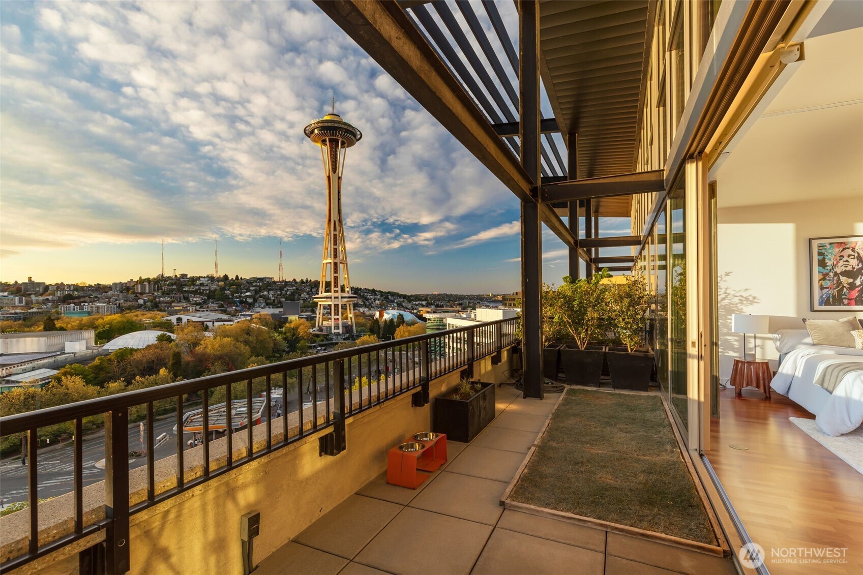 2720 3rd Avenue #PH1, Seattle, WA 98121