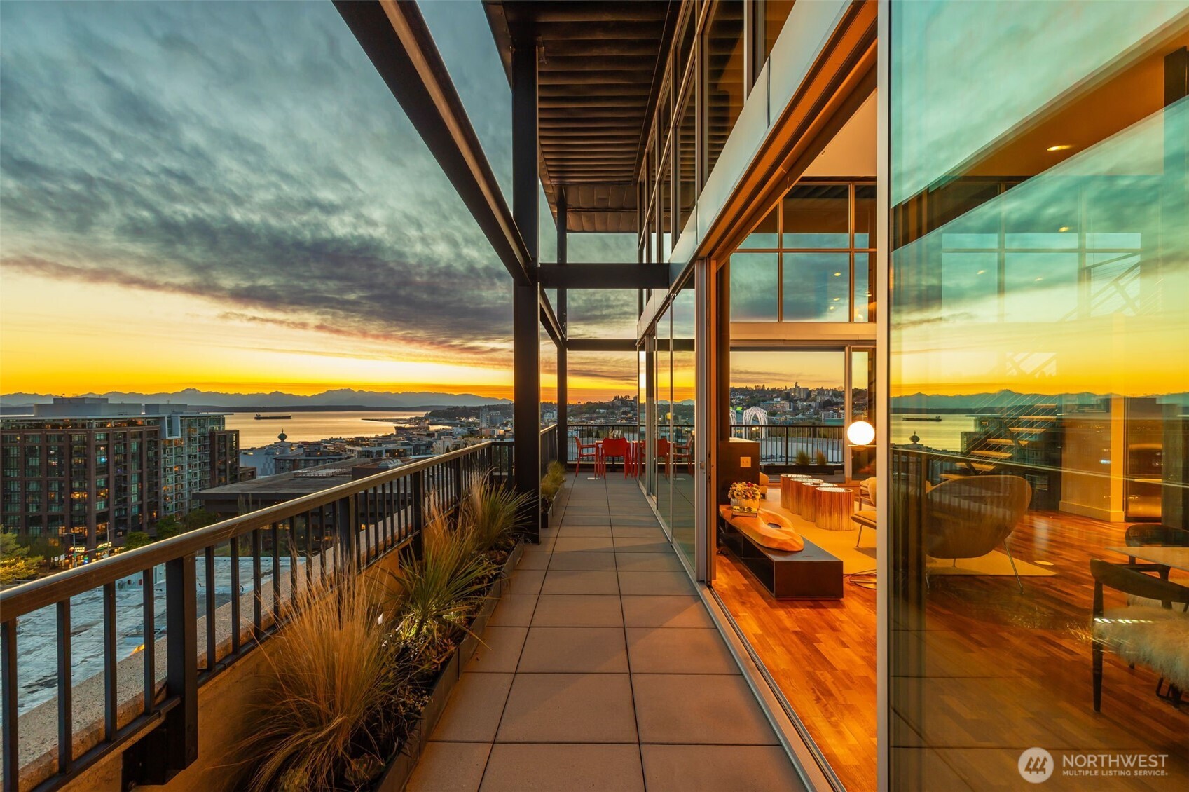 2720 3rd Avenue #PH1, Seattle, WA 98121