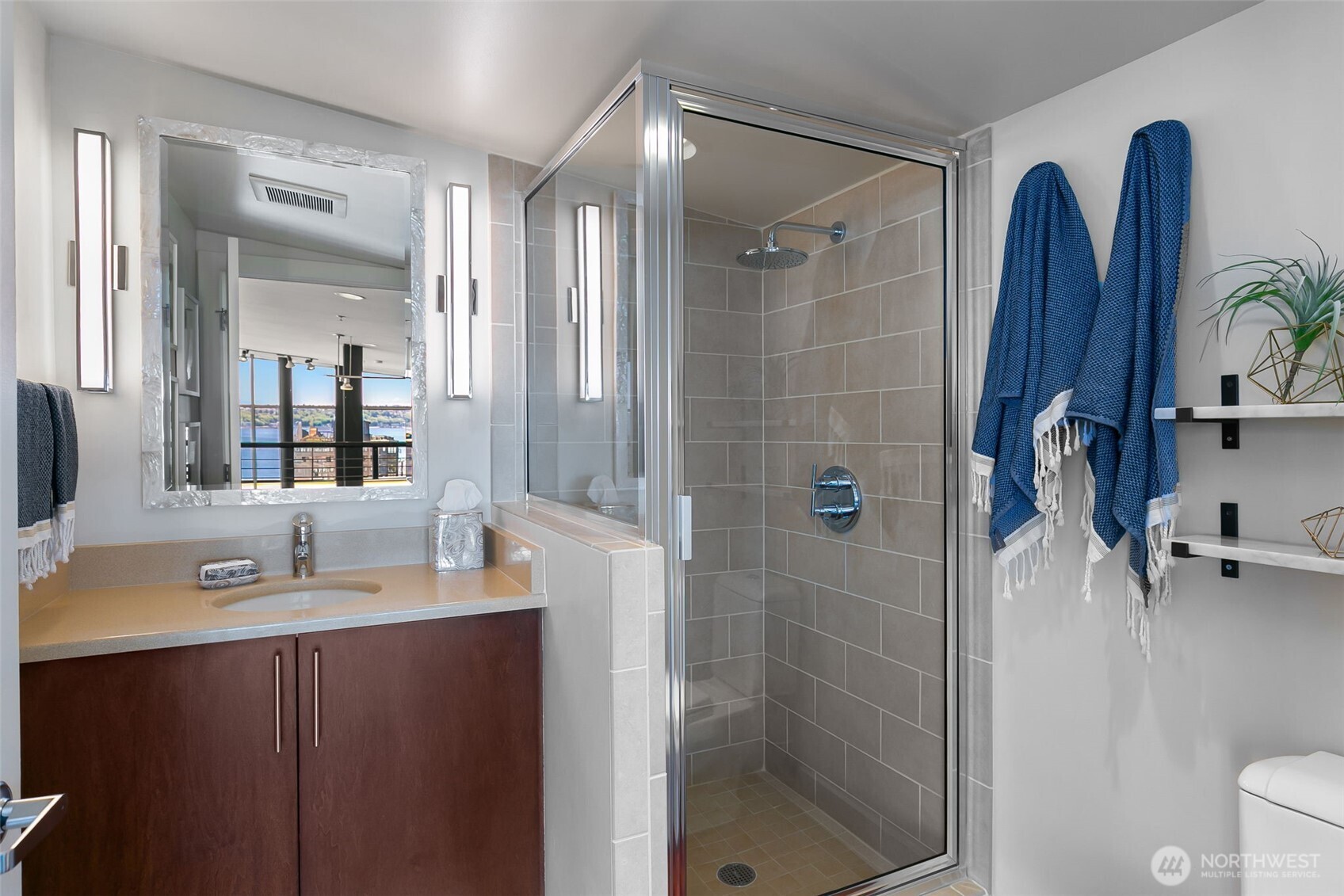 2720 3rd Avenue #PH1, Seattle, WA 98121