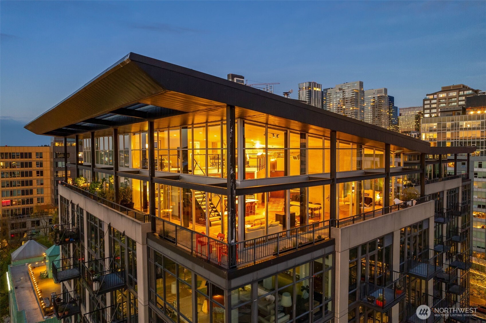 2720 3rd Avenue #PH1, Seattle, WA 98121