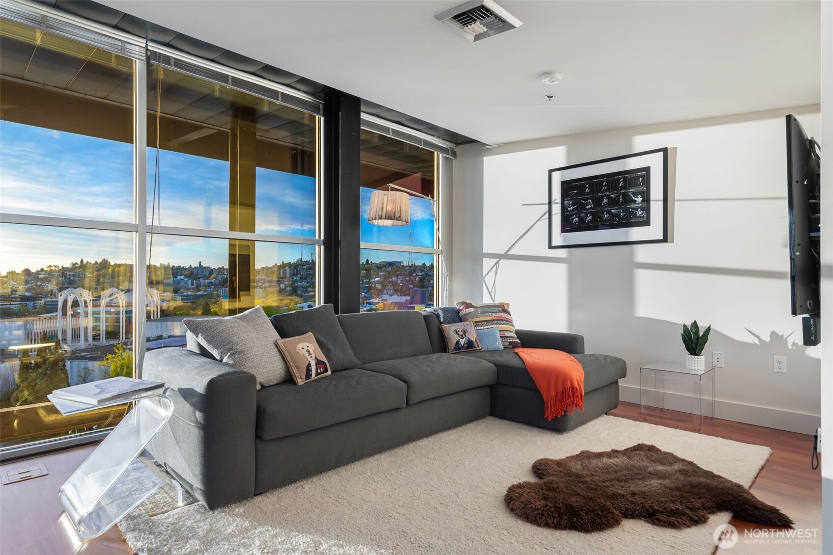 2720 3rd Avenue #PH1, Seattle, WA 98121