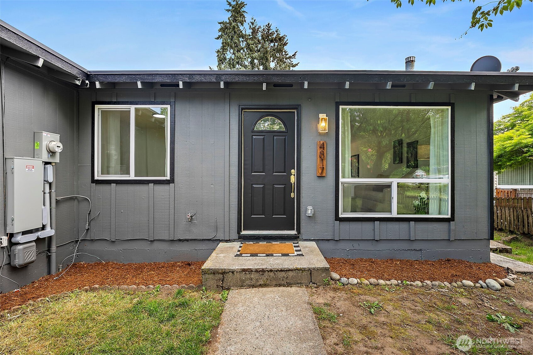 4817 E K Street , Tacoma, WA 98404