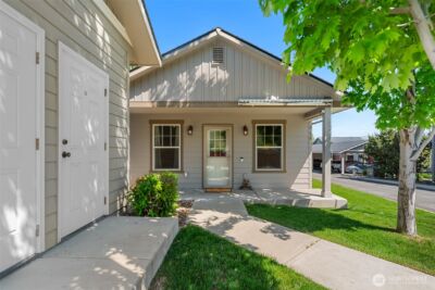 2152 Roper Lane , Wenatchee, WA 98801 - Photo 1