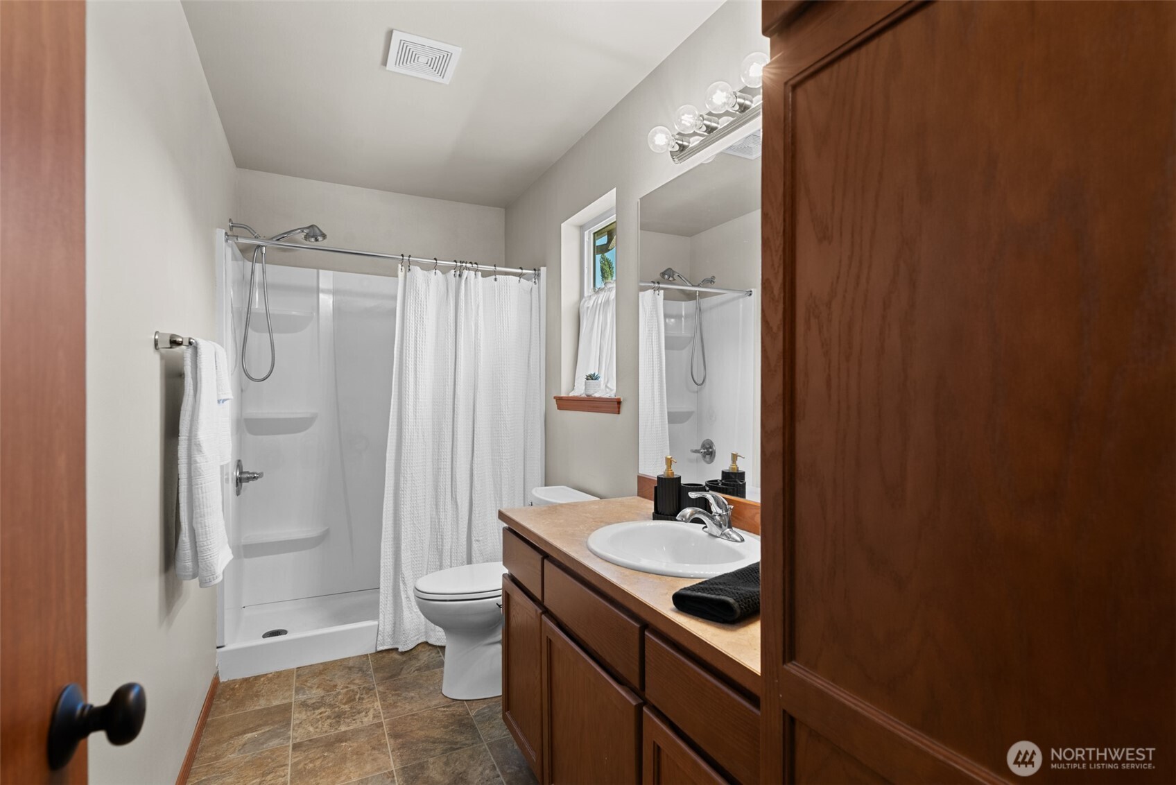 2152 Roper Lane , Wenatchee, WA 98801