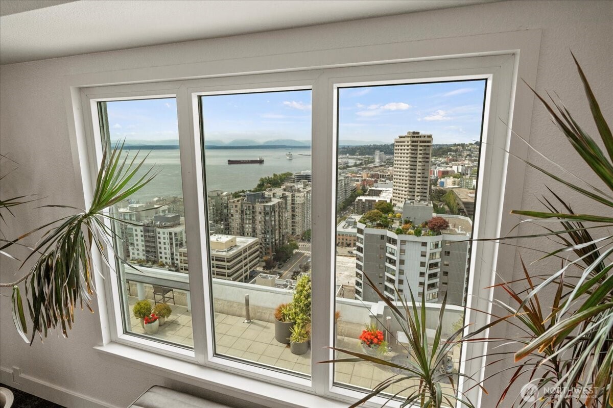 121 Vine Street #1404, Seattle, WA 98121