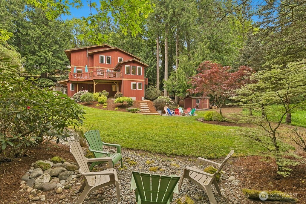 1830 216th Place NE, Sammamish, WA 98074-4115
