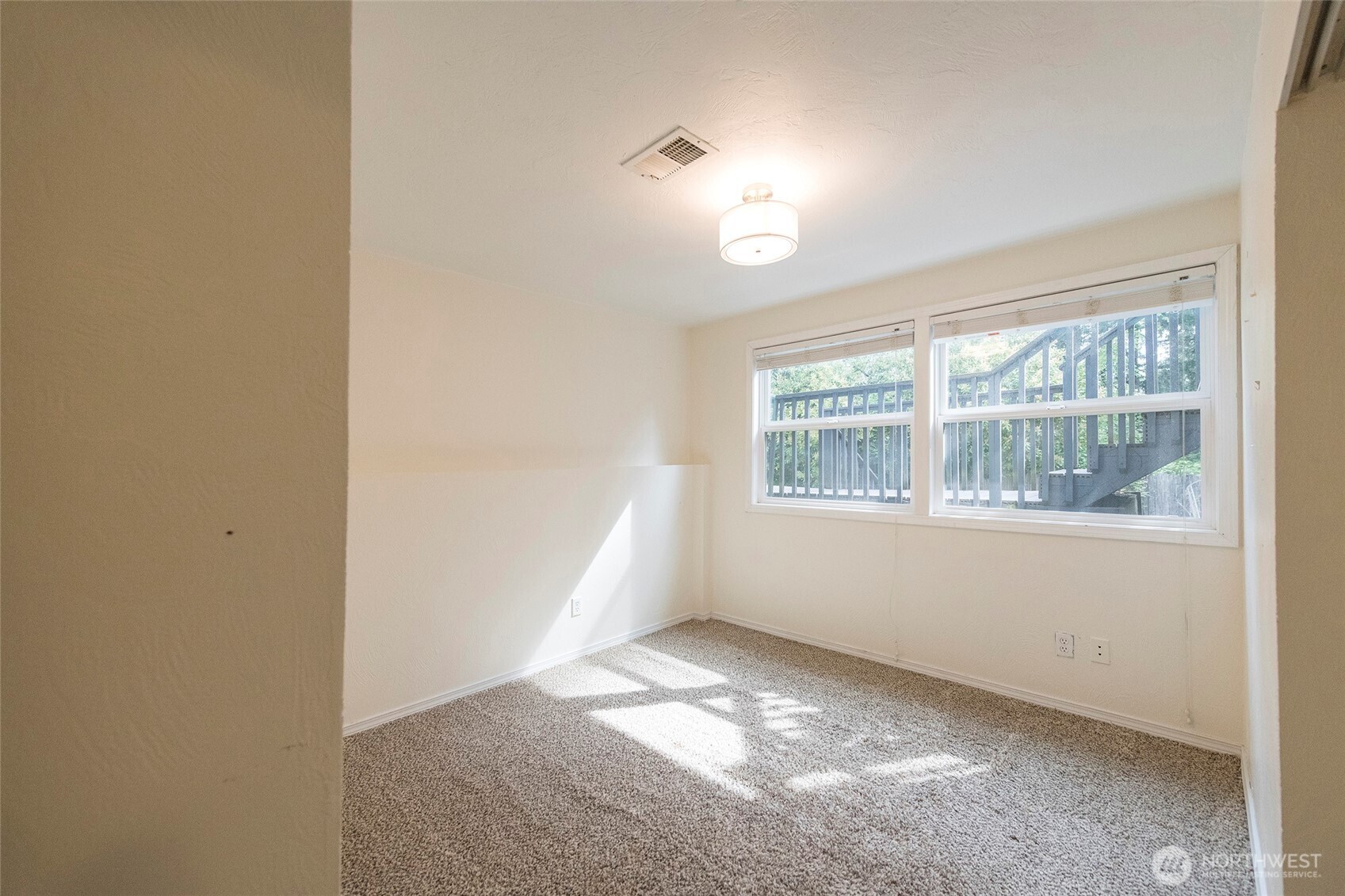 4823 66th Avenue W, University Place, WA 98467