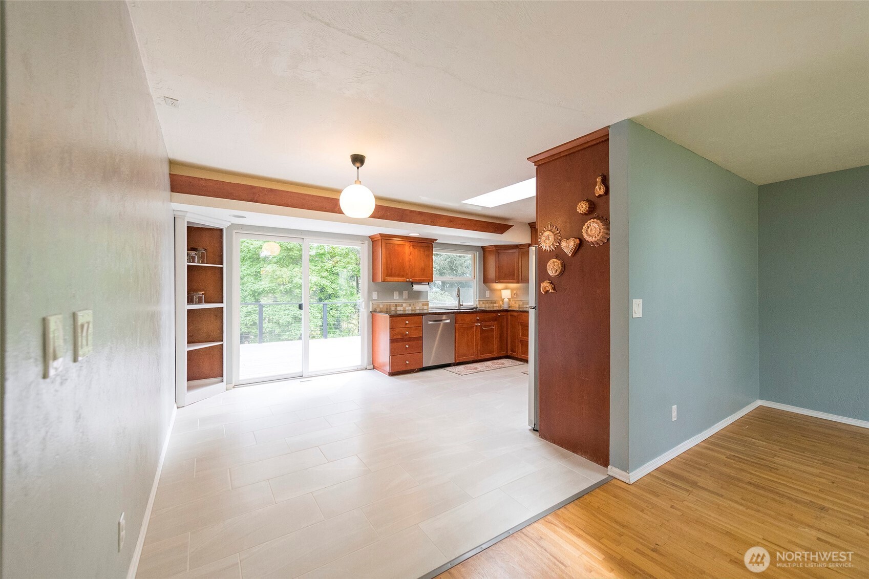 4823 66th Avenue W, University Place, WA 98467