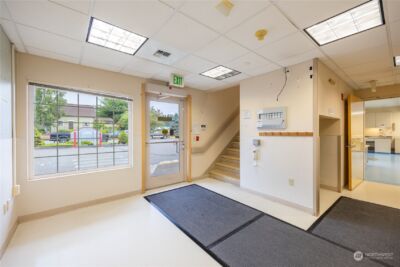 811 813 E Georgiana Street , Port Angeles, WA 98362 - Photo 3
