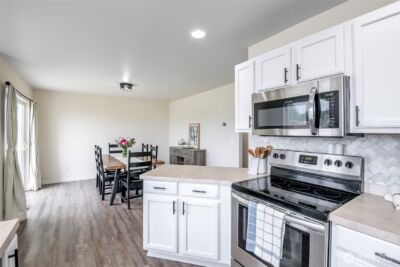 16614 Greenleaf Avenue SE, Yelm, WA 98597 - Photo 9