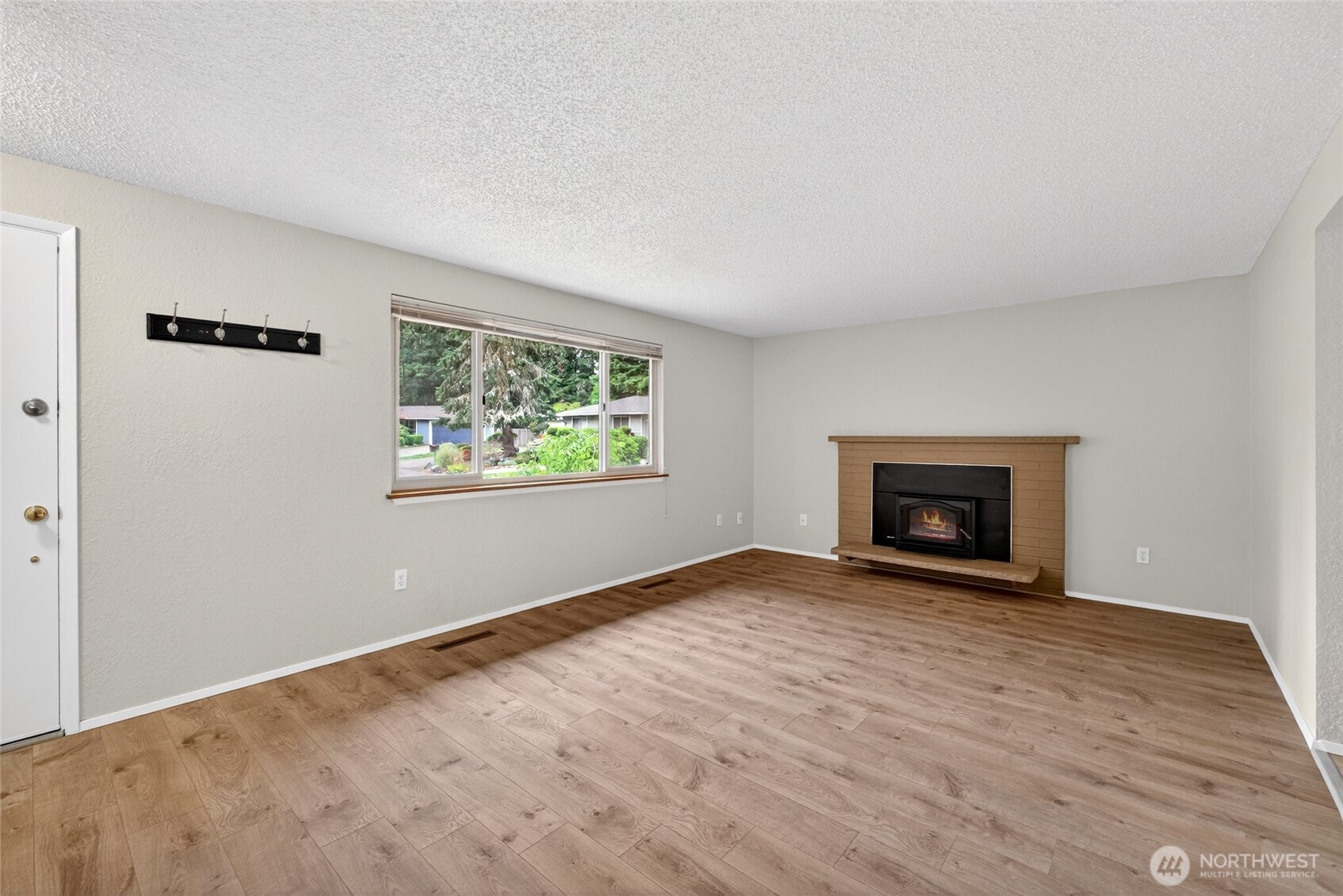 9401 Columbine Circle W, University Place, WA 98467