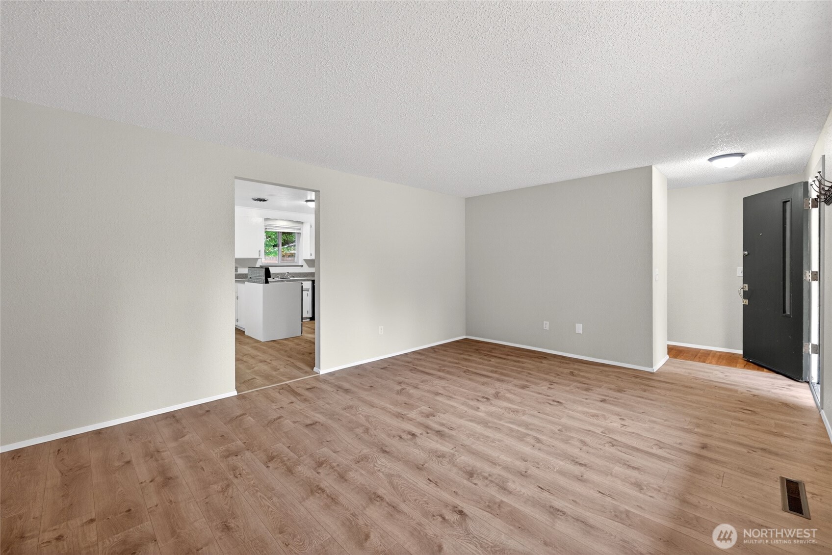 9401 Columbine Circle W, University Place, WA 98467