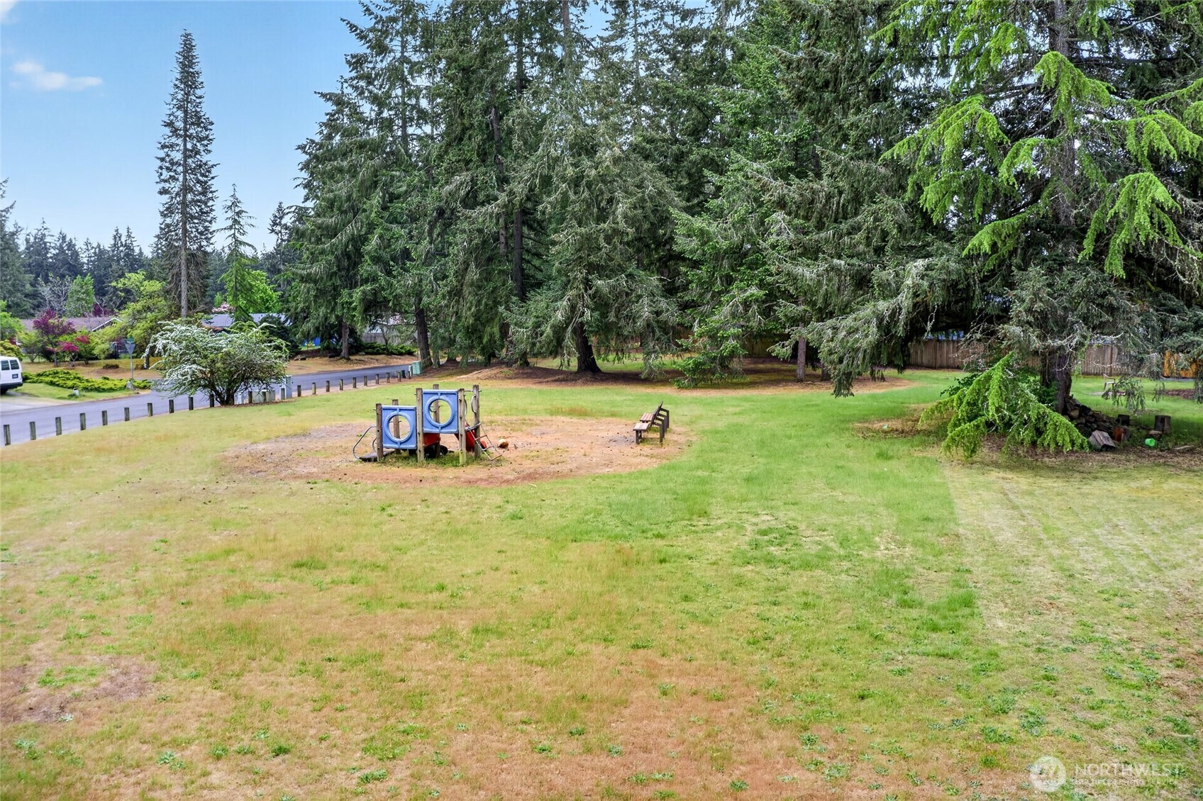 9401 Columbine Circle W, University Place, WA 98467