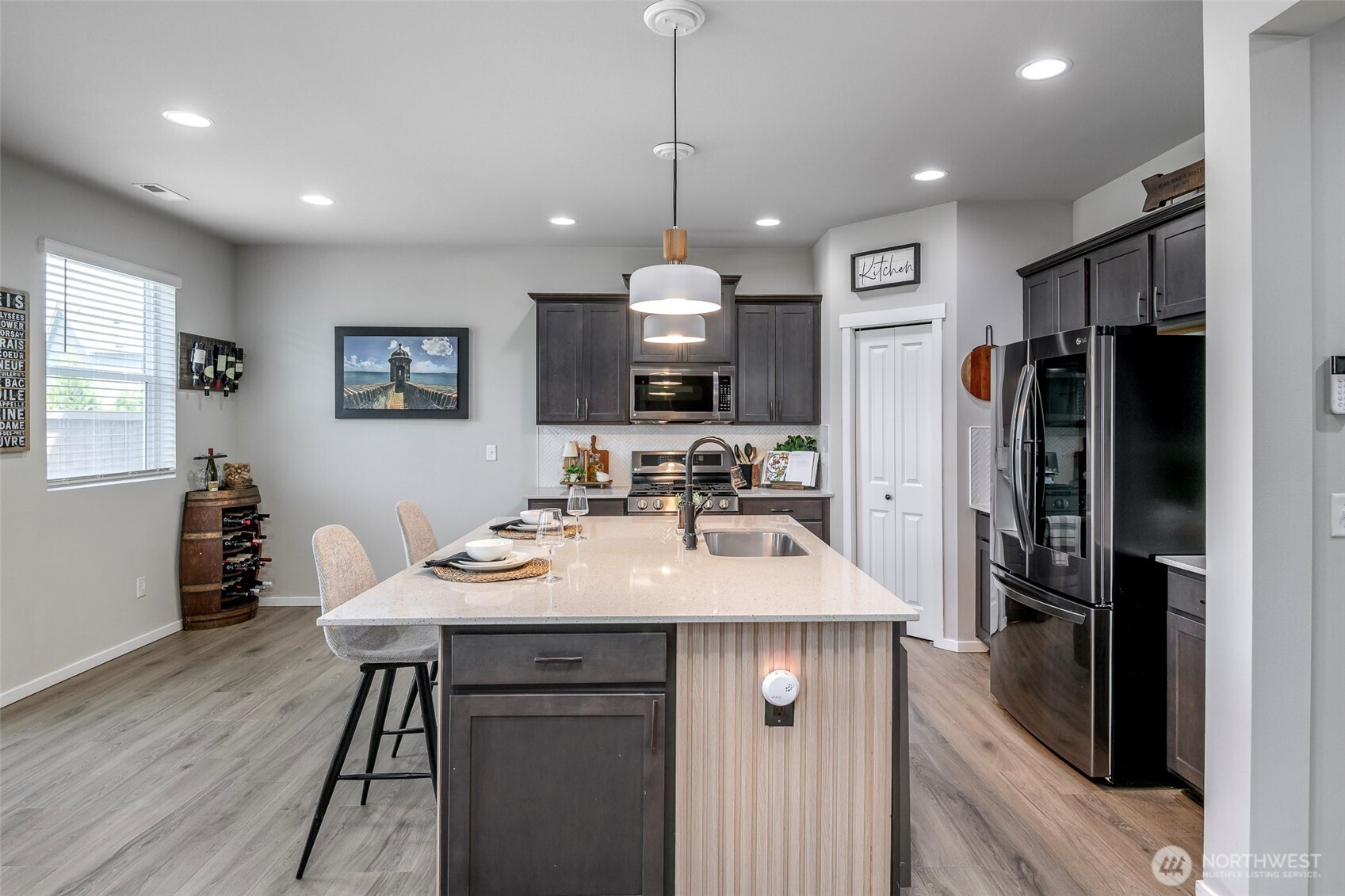 2933 Cassius Street NE, Lacey, WA 98516