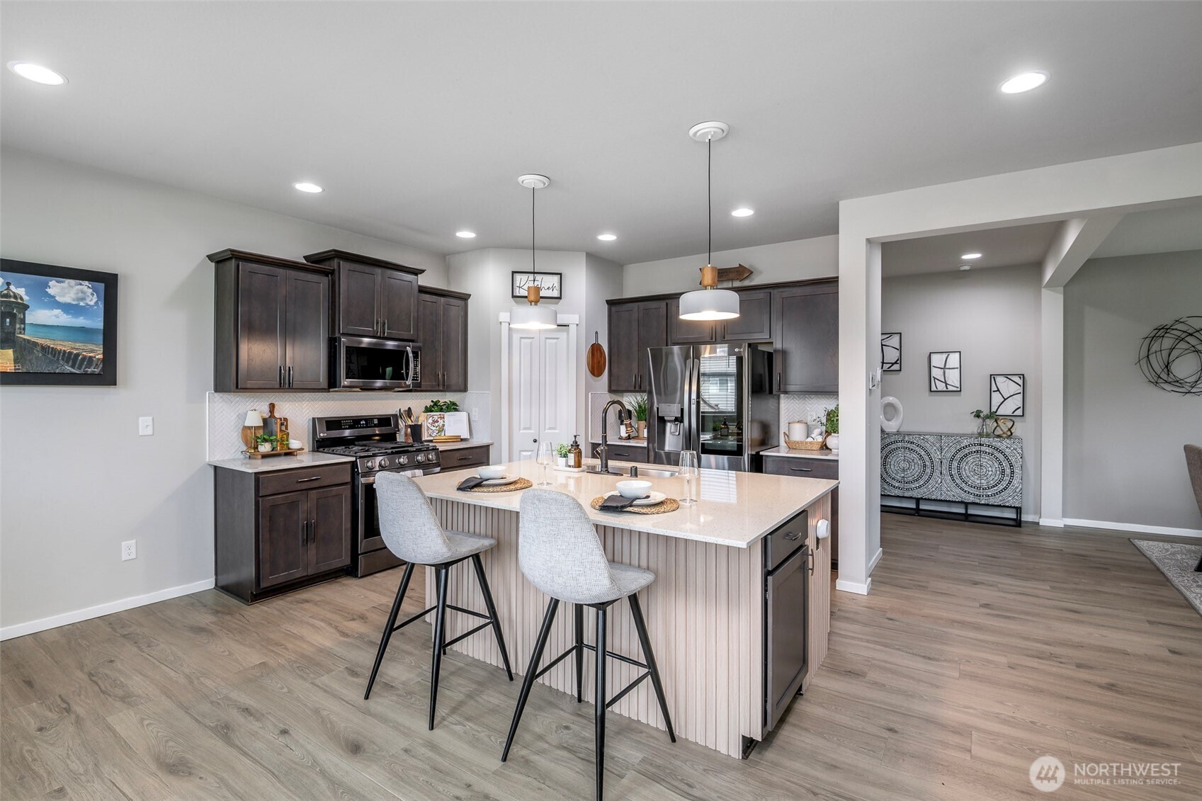 2933 Cassius Street NE, Lacey, WA 98516