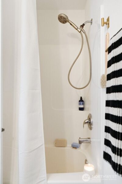 7930 NE Seawind Avenue , Poulsbo, WA 98370 - Photo 20