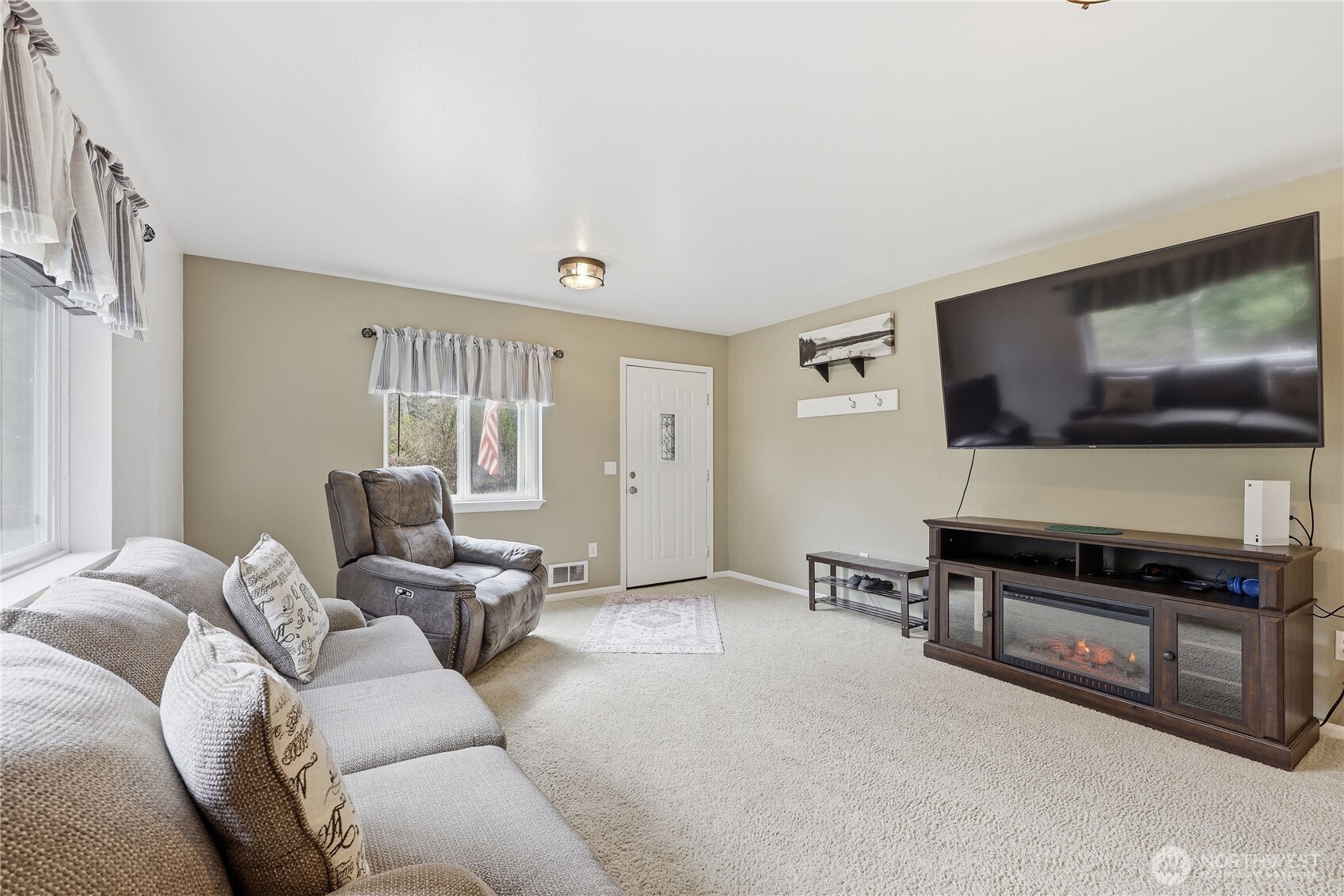 331 Bachelor Road , Sequim, WA 98382