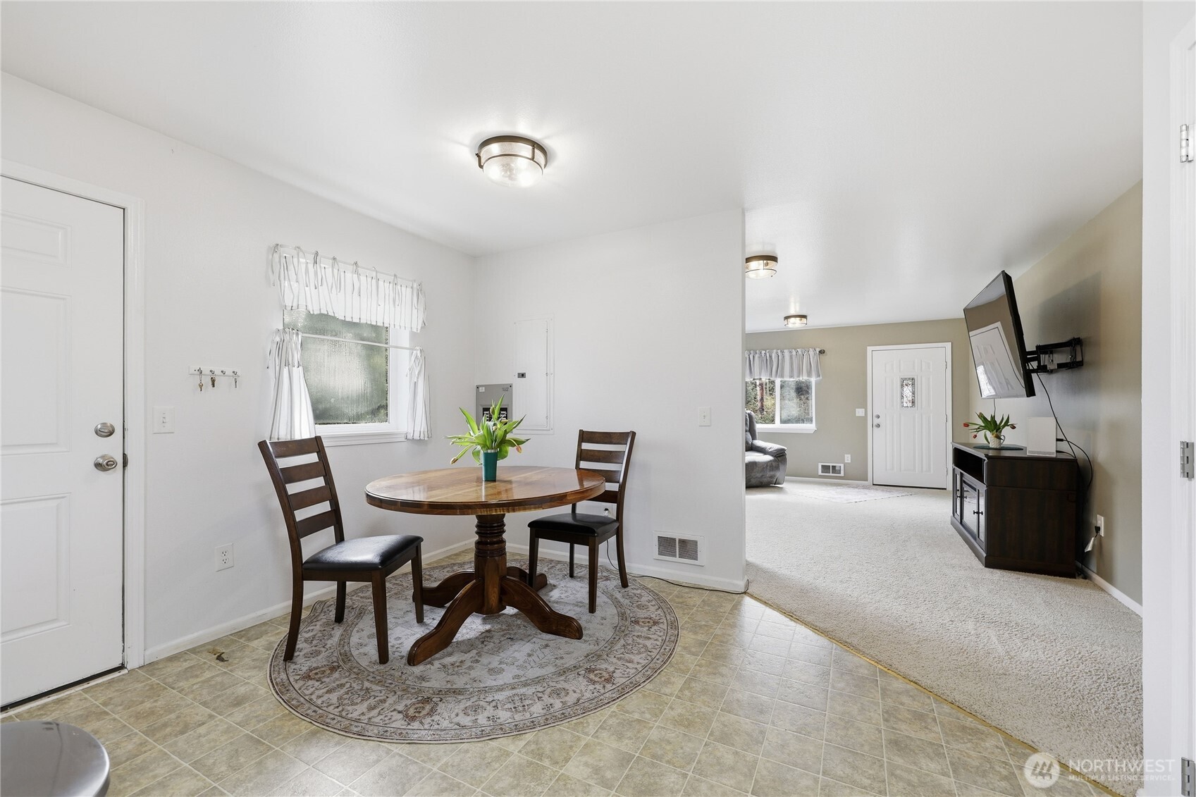 331 Bachelor Road , Sequim, WA 98382