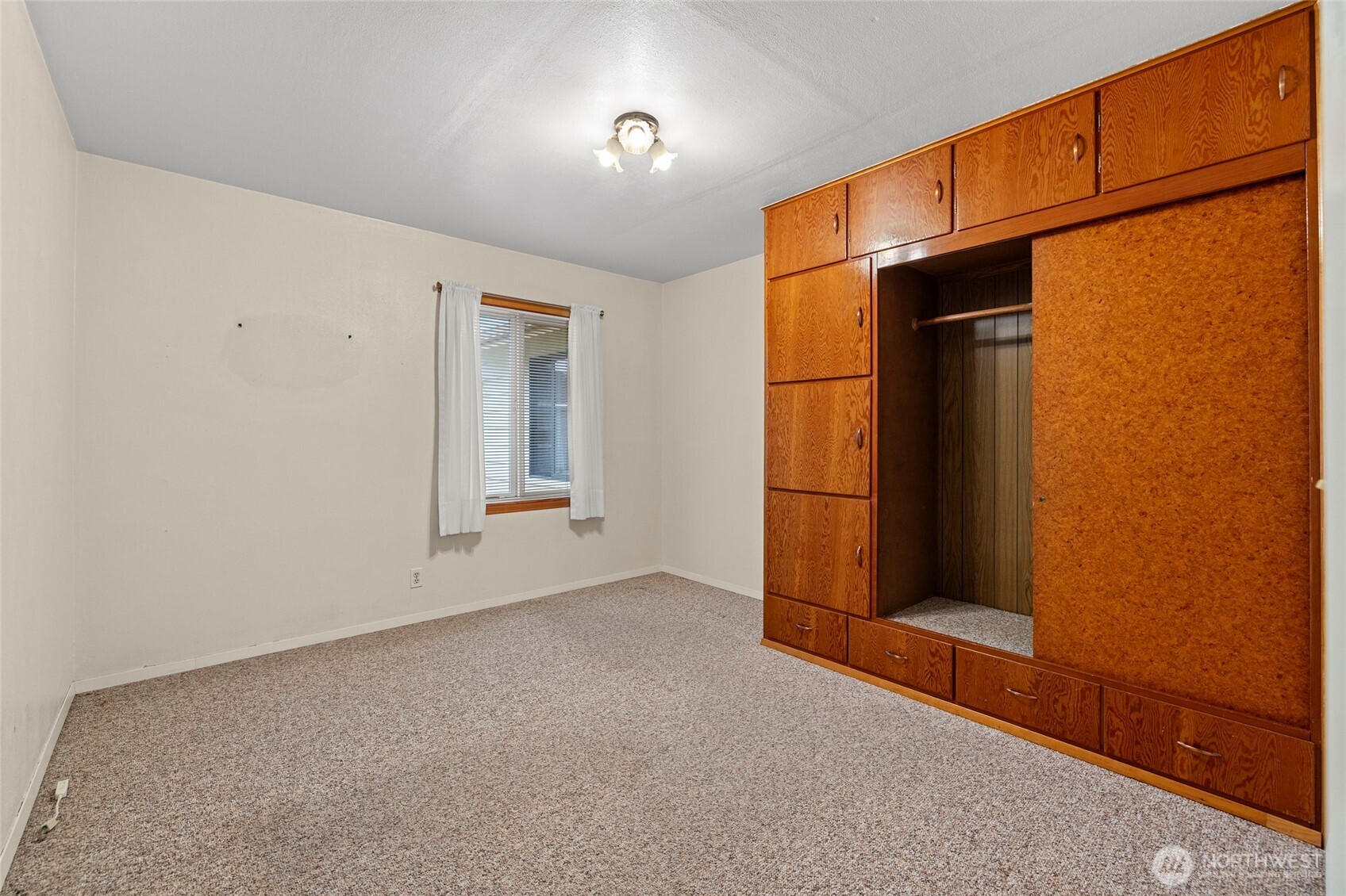 1309 State Rt 20 , Burlington, WA 98233