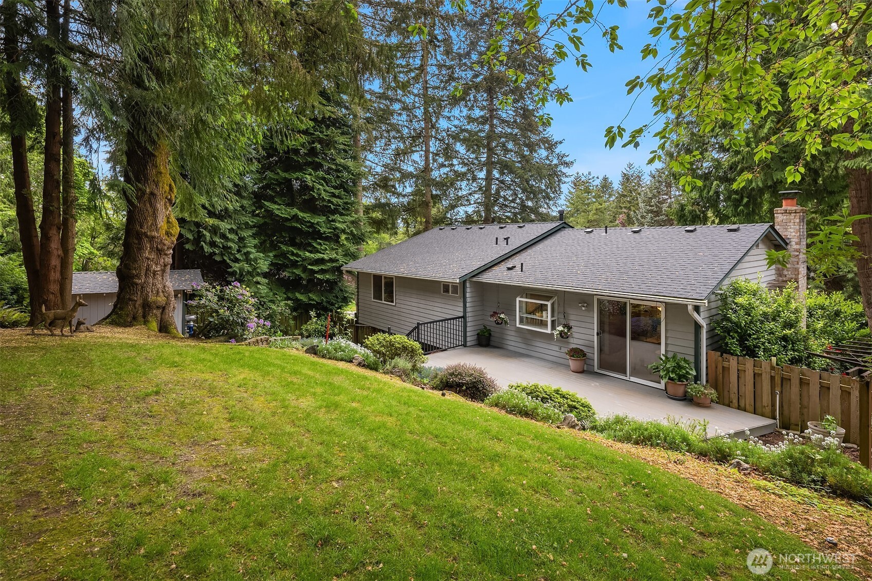12016 106th Avenue NE, Kirkland, WA 98034