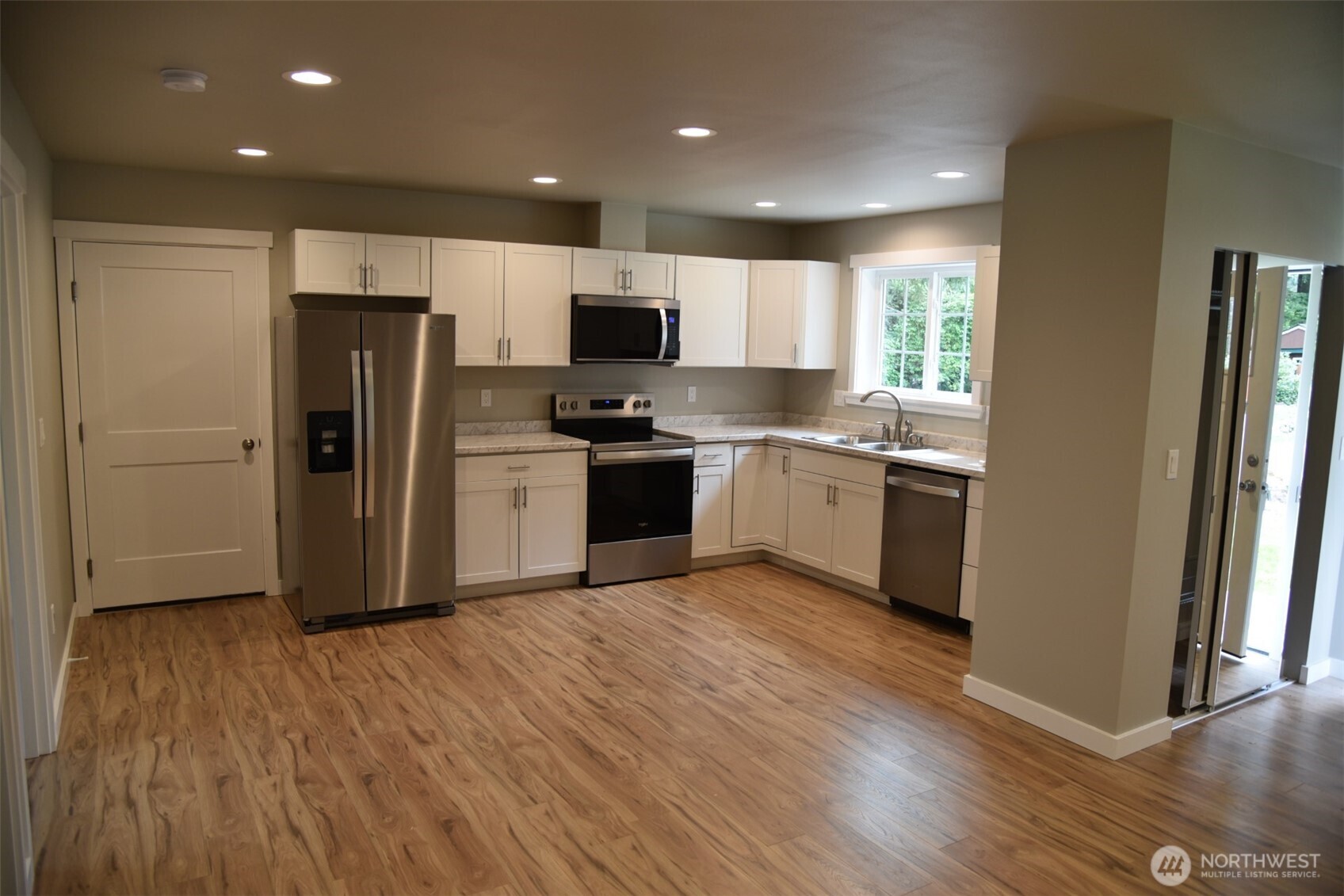8452 Aspen Court , Maple Falls, WA 98266