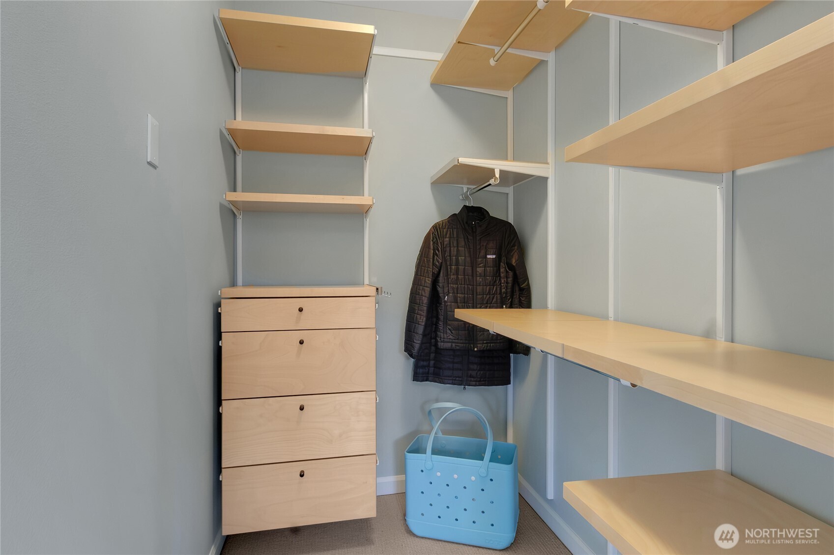 5904 61st Avenue W, University Place, WA 98467