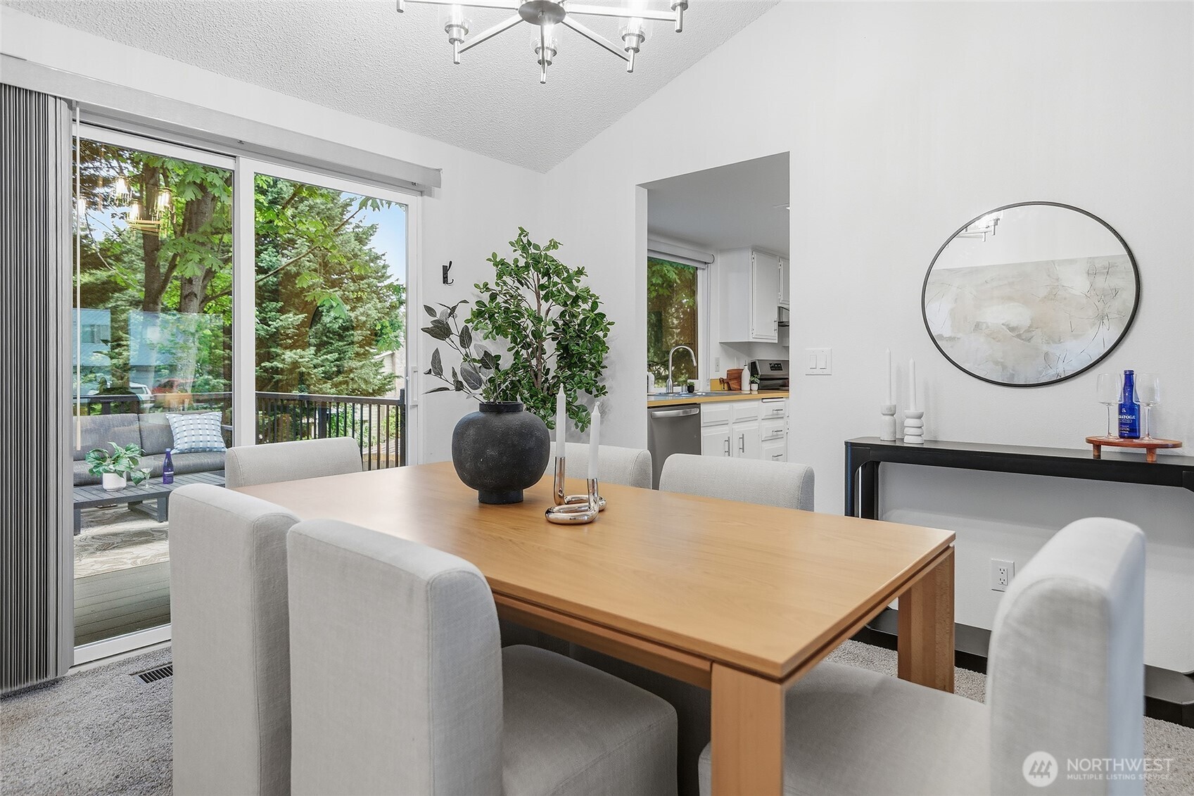 15524 SE 179th Street , Renton, WA 98058-9041