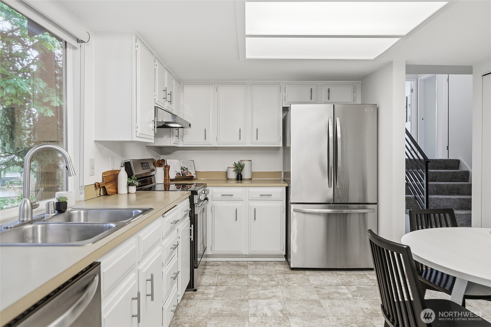15524 SE 179th Street , Renton, WA 98058-9041