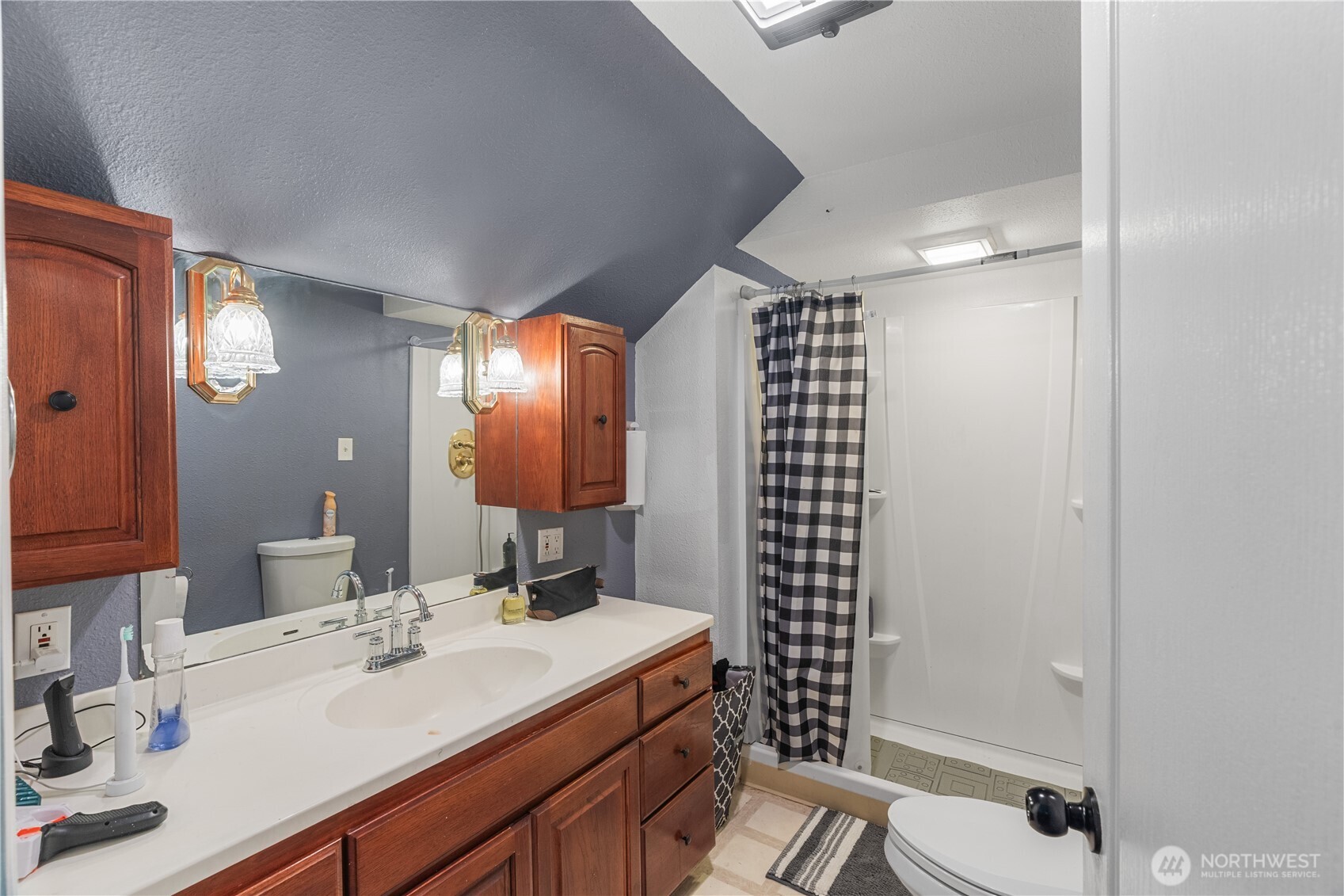 110 Ontario Street , Hoquiam, WA 98550