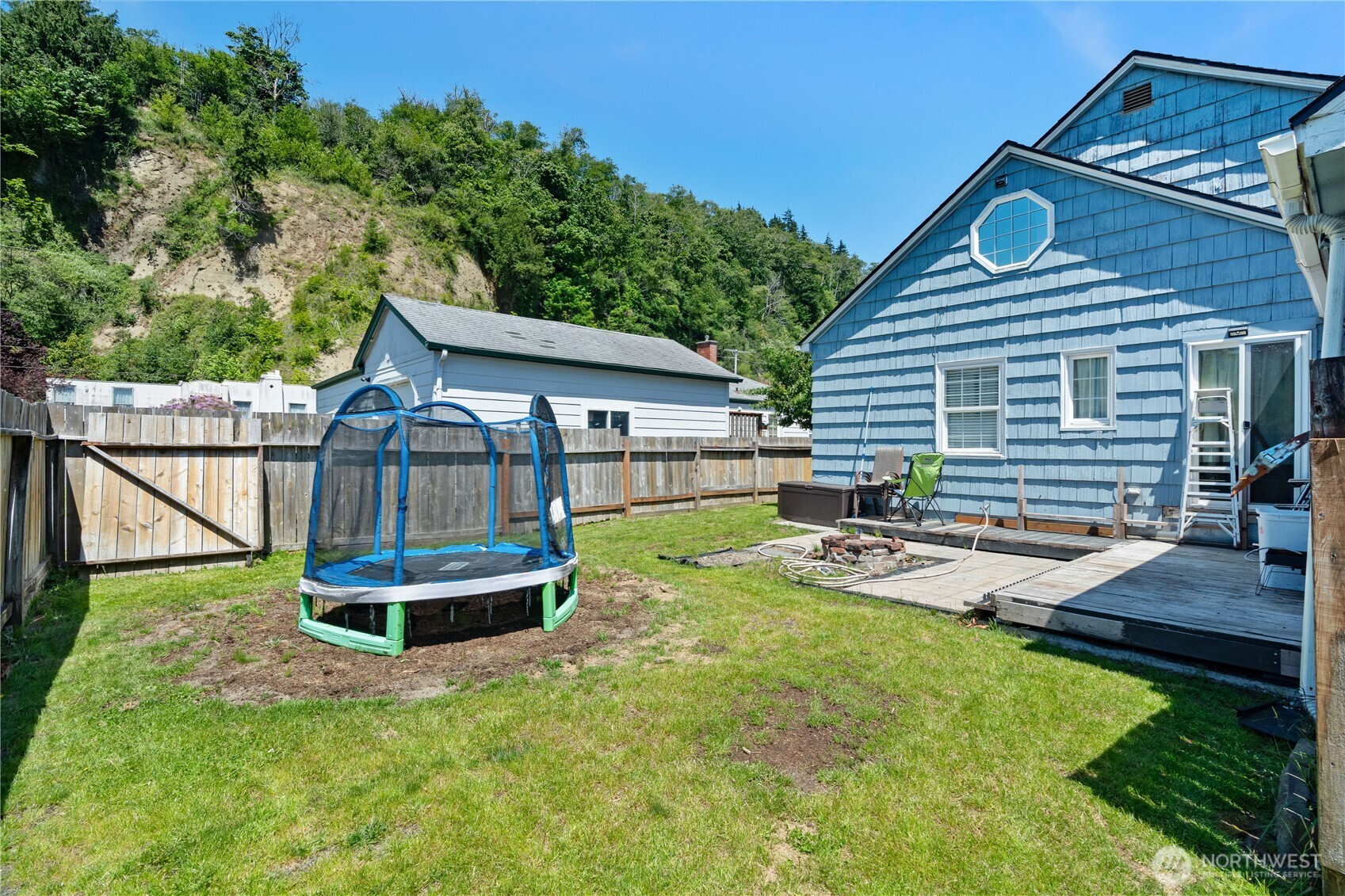 110 Ontario Street , Hoquiam, WA 98550