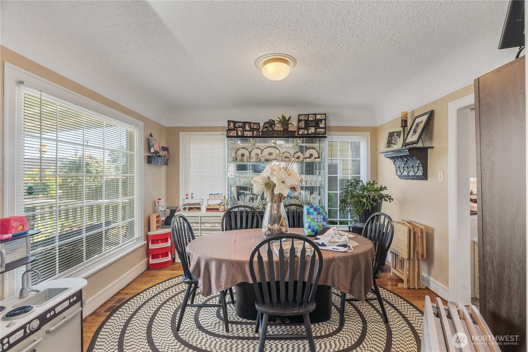 110 Ontario Street , Hoquiam, WA 98550